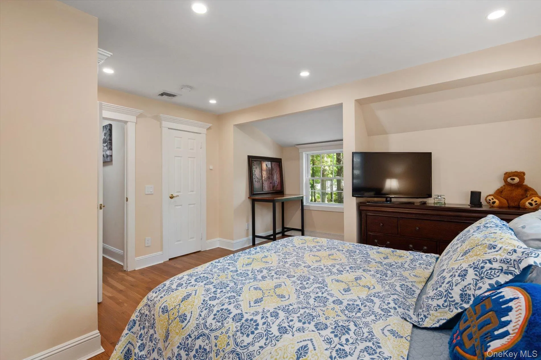 33 Bob O Link Lane, Huntington, NY, 5 Bedrooms Bedrooms, 9 Rooms Rooms,3 BathroomsBathrooms,Residential,For Rent,Bob O Link,0,1009920 33 Bob O Link Lane, Huntington, NY, 5 Bedrooms Bedrooms, 9 Rooms Rooms,3 BathroomsBathrooms,Residential,For Rent,Bob O Link,0,1009920