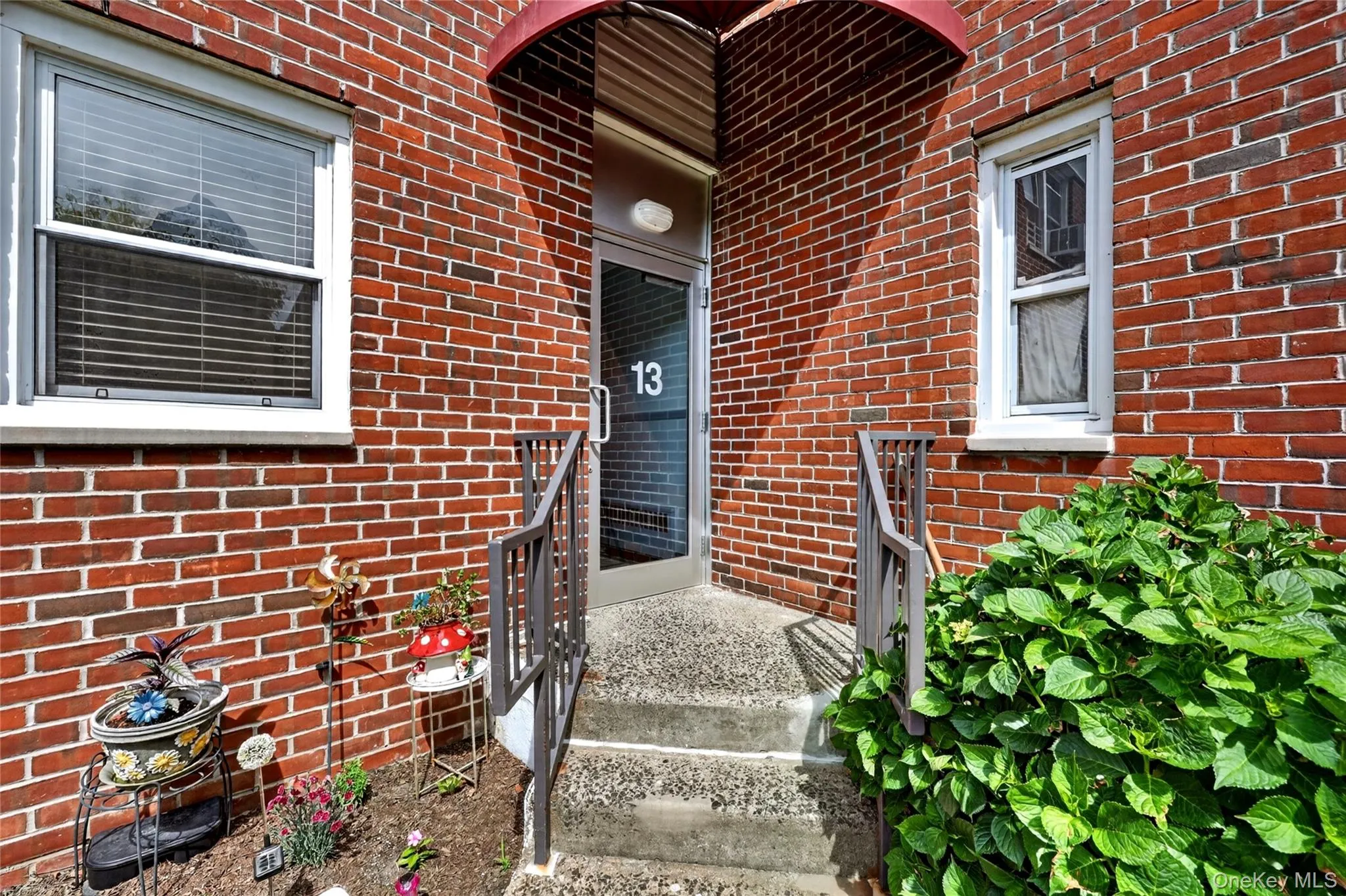 13 Winchester Avenue, Yonkers, NY, 2 Bedrooms Bedrooms, 5 Rooms Rooms,1 BathroomBathrooms,Residential Lease,For Rent,Winchester,0,1009929 13 Winchester Avenue, Yonkers, NY, 2 Bedrooms Bedrooms, 5 Rooms Rooms,1 BathroomBathrooms,Residential Lease,For Rent,Winchester,0,1009929