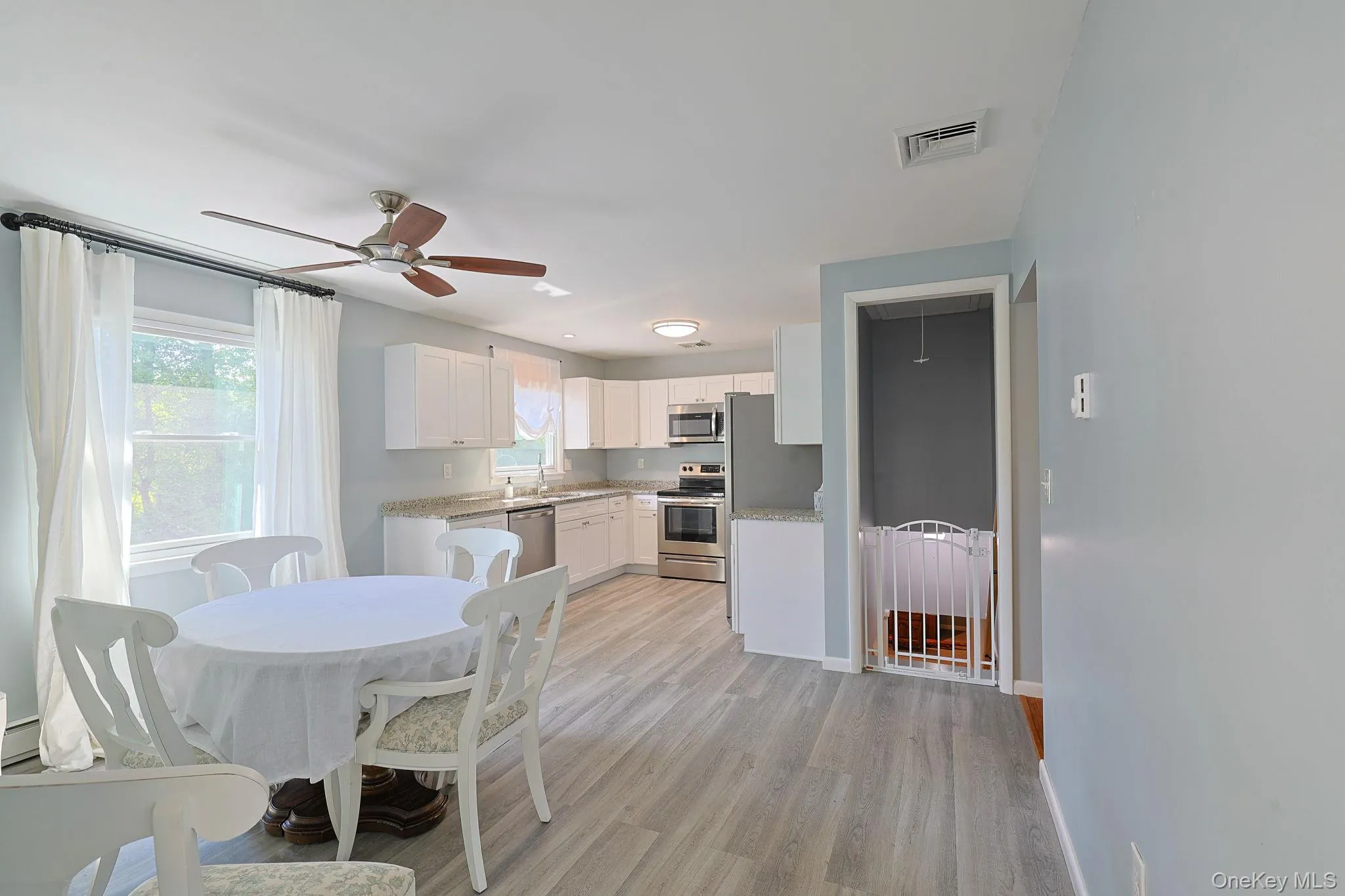 552 Lake View Terrace, Esopus, NY, 3 Bedrooms Bedrooms, 9 Rooms Rooms,2 BathroomsBathrooms,Residential,For Rent,Lake View,0,1009931 552 Lake View Terrace, Esopus, NY, 3 Bedrooms Bedrooms, 9 Rooms Rooms,2 BathroomsBathrooms,Residential,For Rent,Lake View,0,1009931