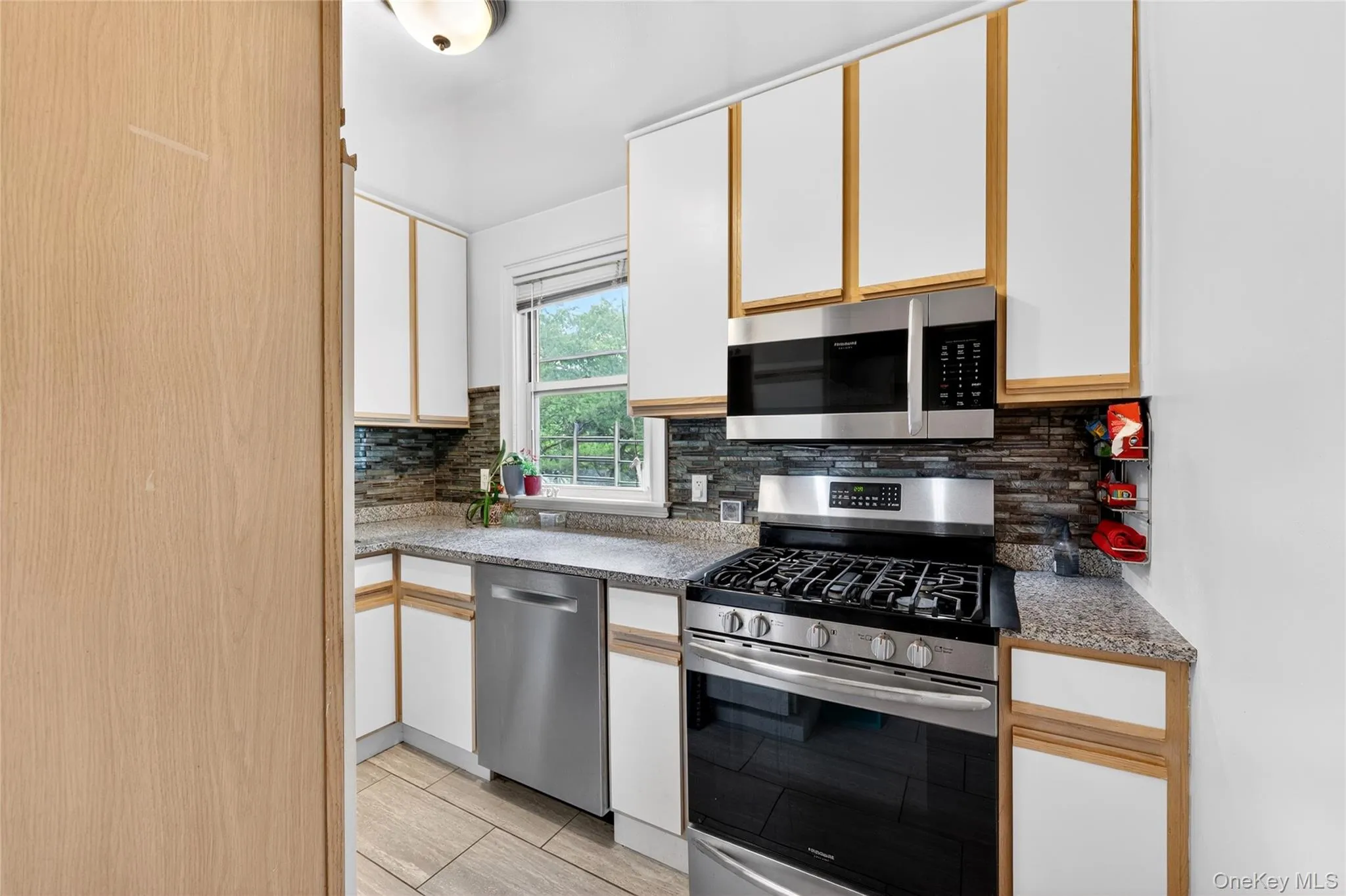 13 winchester Avenue, Yonkers, NY, 2 Bedrooms Bedrooms, 5 Rooms Rooms,1 BathroomBathrooms,Residential,For Rent,winchester,0,1009932 13 winchester Avenue, Yonkers, NY, 2 Bedrooms Bedrooms, 5 Rooms Rooms,1 BathroomBathrooms,Residential,For Rent,winchester,0,1009932