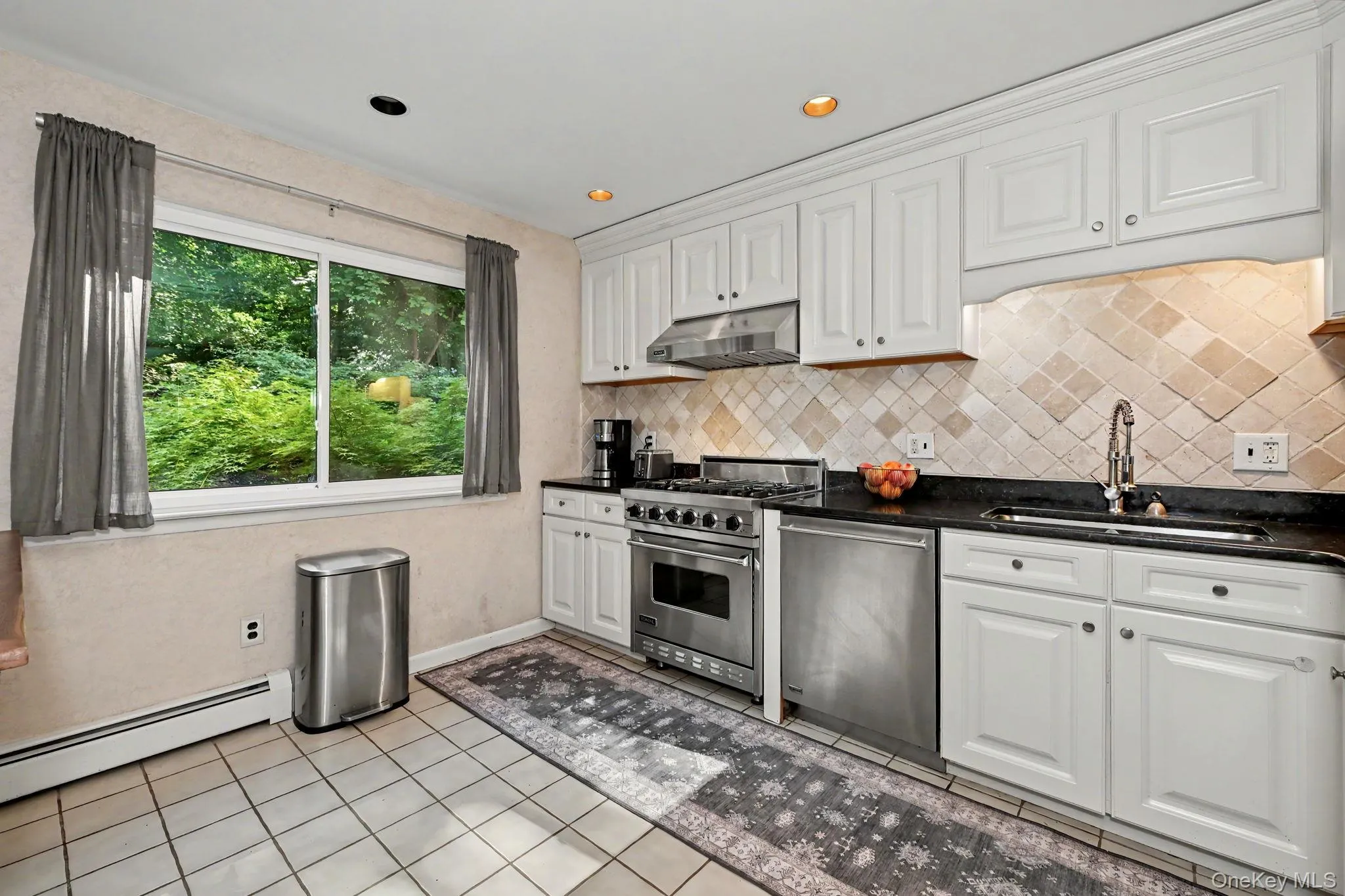12 Lark Lane, Cortlandt, NY, 3 Bedrooms Bedrooms, 8 Rooms Rooms,2 BathroomsBathrooms,Residential,For Rent,Lark,0,1009936 12 Lark Lane, Cortlandt, NY, 3 Bedrooms Bedrooms, 8 Rooms Rooms,2 BathroomsBathrooms,Residential,For Rent,Lark,0,1009936