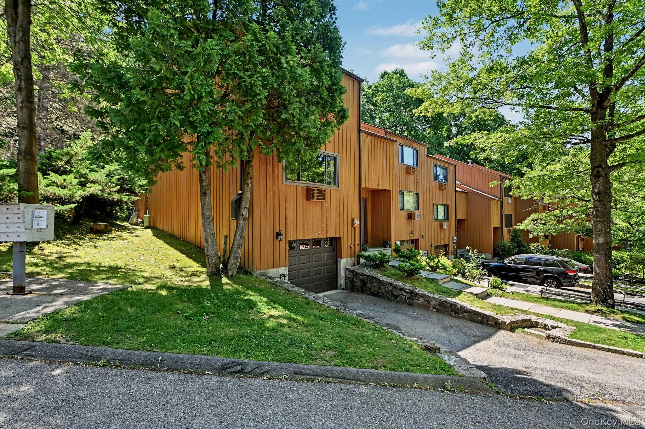 12 Lark Lane, Cortlandt, NY, 3 Bedrooms Bedrooms, 8 Rooms Rooms,2 BathroomsBathrooms,Residential,For Rent,Lark,0,1009936 12 Lark Lane, Cortlandt, NY, 3 Bedrooms Bedrooms, 8 Rooms Rooms,2 BathroomsBathrooms,Residential,For Rent,Lark,0,1009936