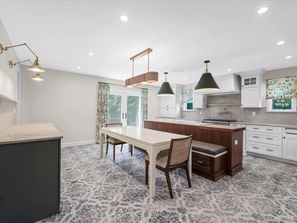59 Franklin Place, North Hempstead, NY, 4 Bedrooms Bedrooms, 7 Rooms Rooms,3 BathroomsBathrooms,Residential,For Rent,Franklin,0,1009937 59 Franklin Place, North Hempstead, NY, 4 Bedrooms Bedrooms, 7 Rooms Rooms,3 BathroomsBathrooms,Residential,For Rent,Franklin,0,1009937