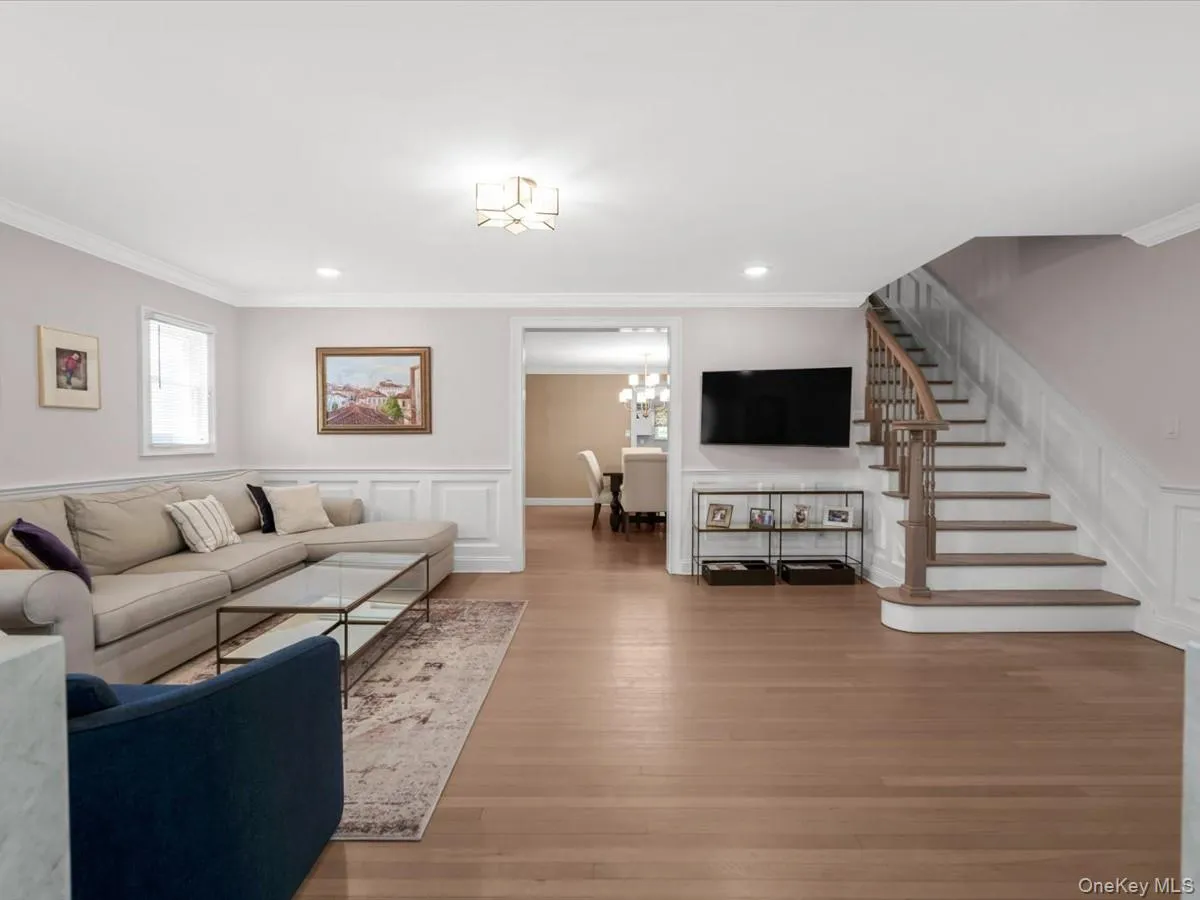 59 Franklin Place, North Hempstead, NY, 4 Bedrooms Bedrooms, 7 Rooms Rooms,3 BathroomsBathrooms,Residential,For Rent,Franklin,0,1009937 59 Franklin Place, North Hempstead, NY, 4 Bedrooms Bedrooms, 7 Rooms Rooms,3 BathroomsBathrooms,Residential,For Rent,Franklin,0,1009937