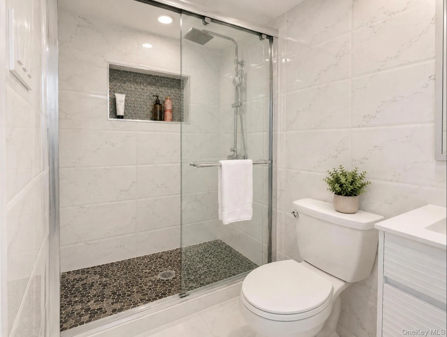 3 Carolyn Court, Oyster Bay, NY, 3 Bedrooms Bedrooms, 8 Rooms Rooms,2 BathroomsBathrooms,Residential,For Rent,Carolyn,0,1009938 3 Carolyn Court, Oyster Bay, NY, 3 Bedrooms Bedrooms, 8 Rooms Rooms,2 BathroomsBathrooms,Residential,For Rent,Carolyn,0,1009938