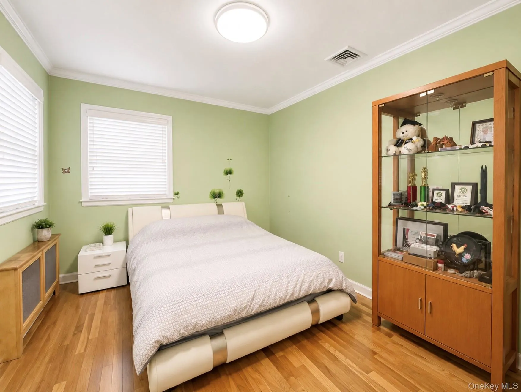3 Carolyn Court, Oyster Bay, NY, 3 Bedrooms Bedrooms, 8 Rooms Rooms,2 BathroomsBathrooms,Residential,For Rent,Carolyn,0,1009938 3 Carolyn Court, Oyster Bay, NY, 3 Bedrooms Bedrooms, 8 Rooms Rooms,2 BathroomsBathrooms,Residential,For Rent,Carolyn,0,1009938