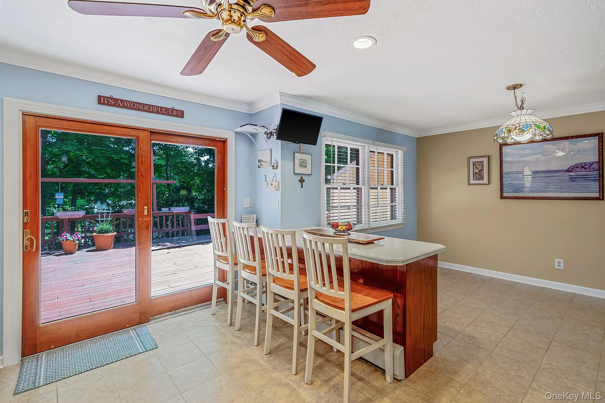 kitchen / dining room / breakfast bar kitchen / dining room / breakfast bar