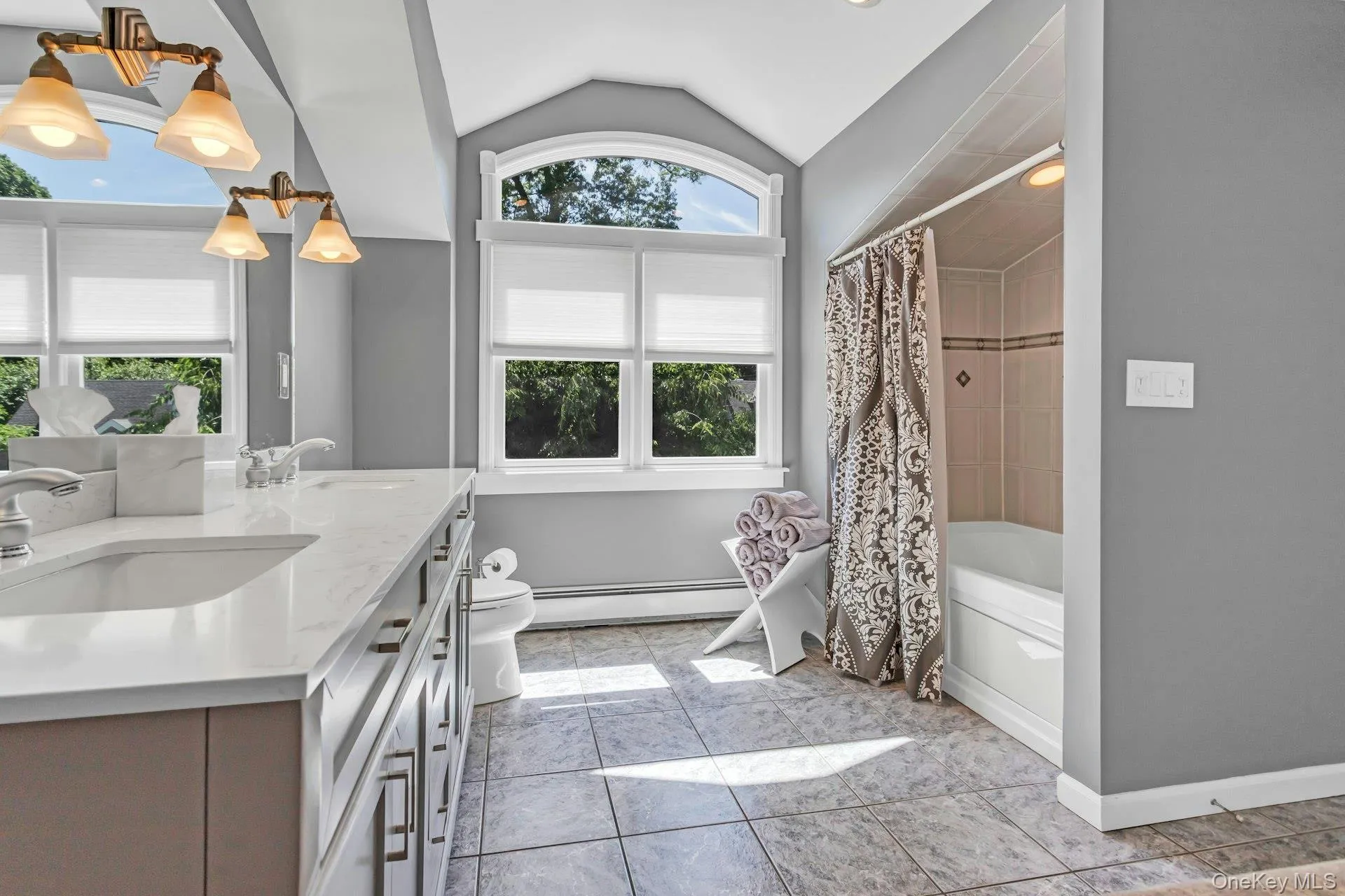 12 Pinewood Lane, North Hempstead, NY, 3 Bedrooms Bedrooms, 7 Rooms Rooms,2 BathroomsBathrooms,Residential,For Rent,Pinewood,0,1009944 12 Pinewood Lane, North Hempstead, NY, 3 Bedrooms Bedrooms, 7 Rooms Rooms,2 BathroomsBathrooms,Residential,For Rent,Pinewood,0,1009944