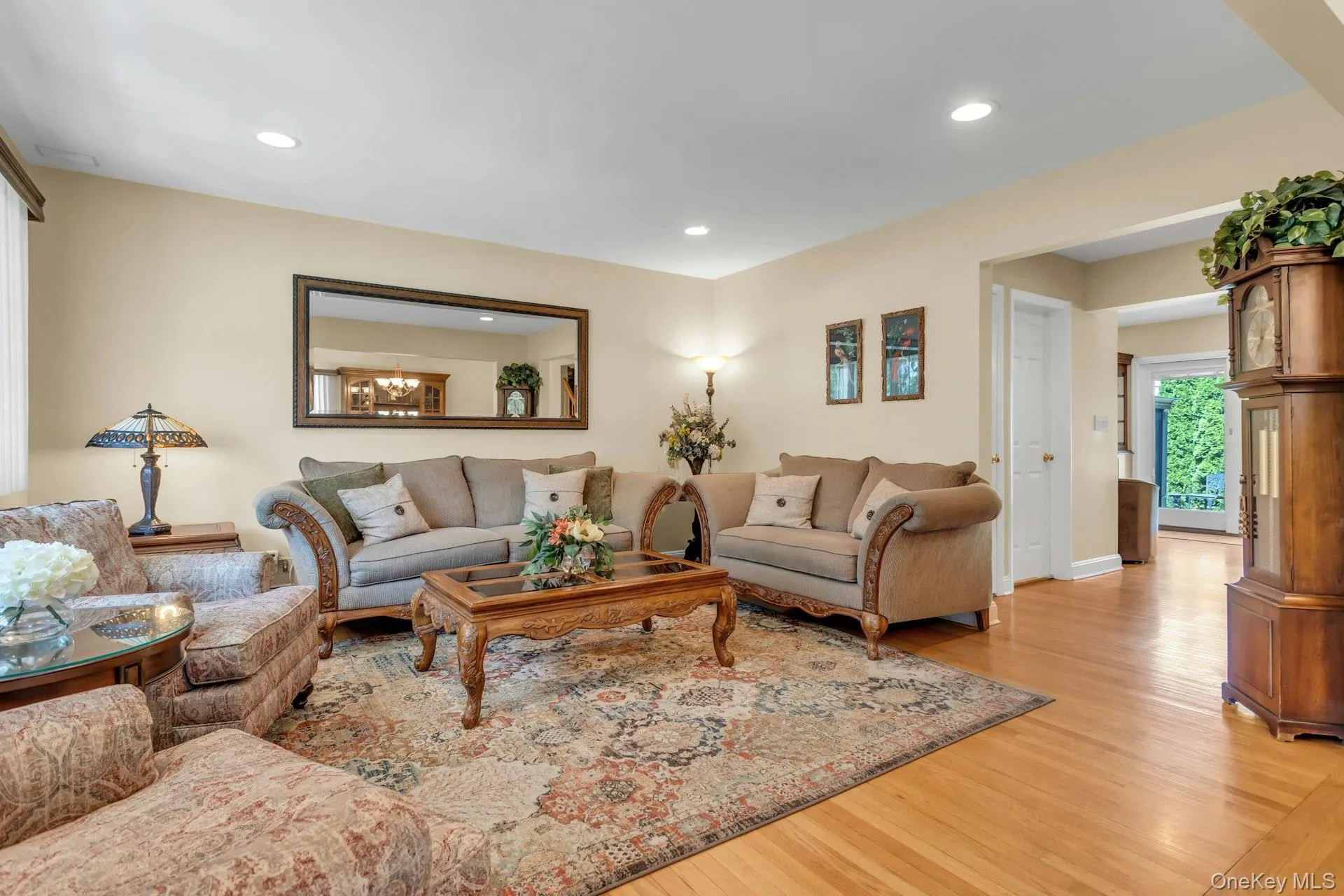 12 Pinewood Lane, North Hempstead, NY, 3 Bedrooms Bedrooms, 7 Rooms Rooms,2 BathroomsBathrooms,Residential,For Rent,Pinewood,0,1009944 12 Pinewood Lane, North Hempstead, NY, 3 Bedrooms Bedrooms, 7 Rooms Rooms,2 BathroomsBathrooms,Residential,For Rent,Pinewood,0,1009944