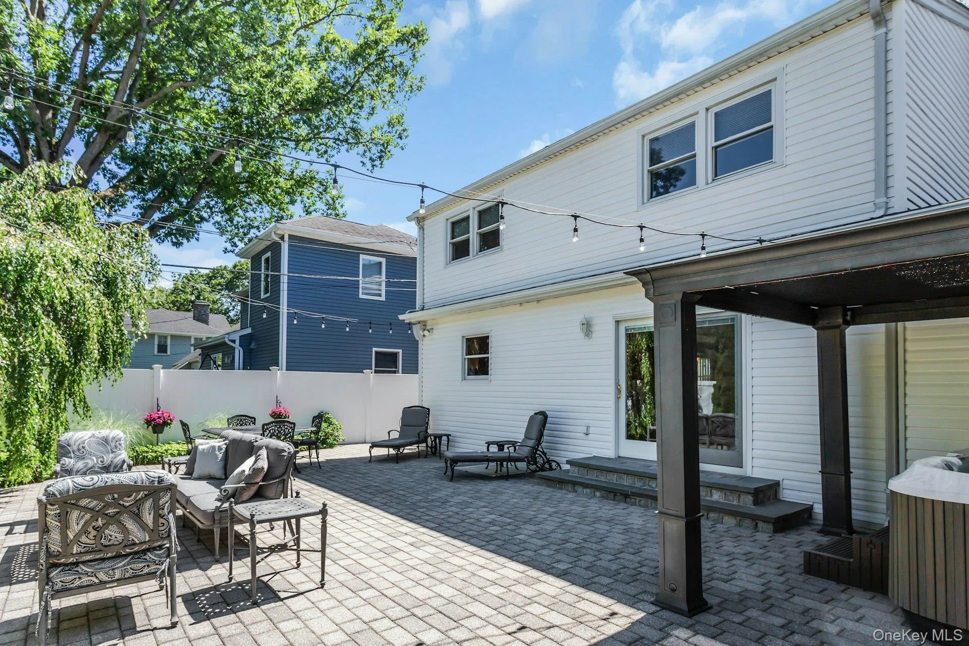 12 Pinewood Lane, North Hempstead, NY, 3 Bedrooms Bedrooms, 7 Rooms Rooms,2 BathroomsBathrooms,Residential,For Rent,Pinewood,0,1009944 12 Pinewood Lane, North Hempstead, NY, 3 Bedrooms Bedrooms, 7 Rooms Rooms,2 BathroomsBathrooms,Residential,For Rent,Pinewood,0,1009944