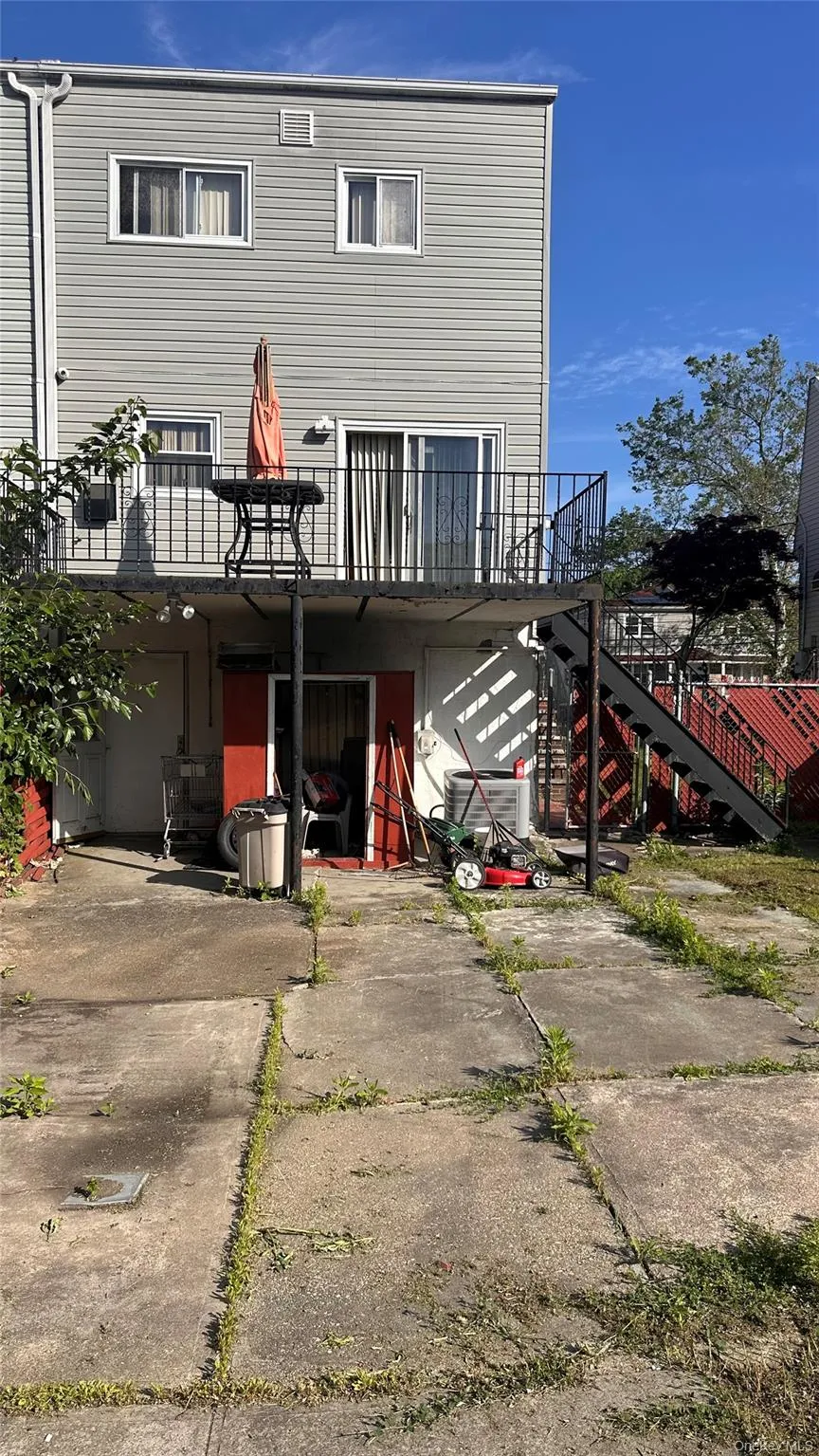 10565 Avenue L, New York, NY, 3 Bedrooms Bedrooms, 8 Rooms Rooms,2 BathroomsBathrooms,Residential,For Rent,Avenue L,0,1009946 10565 Avenue L, New York, NY, 3 Bedrooms Bedrooms, 8 Rooms Rooms,2 BathroomsBathrooms,Residential,For Rent,Avenue L,0,1009946