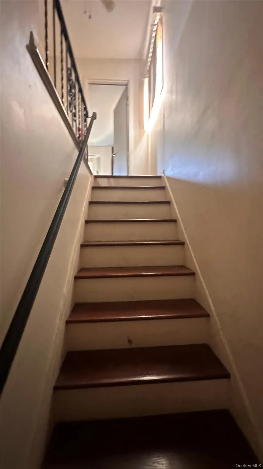 10565 Avenue L, New York, NY, 3 Bedrooms Bedrooms, 8 Rooms Rooms,2 BathroomsBathrooms,Residential,For Rent,Avenue L,0,1009946 10565 Avenue L, New York, NY, 3 Bedrooms Bedrooms, 8 Rooms Rooms,2 BathroomsBathrooms,Residential,For Rent,Avenue L,0,1009946