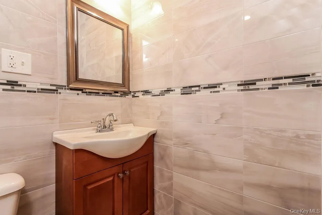 21 Dewey Place, New York, NY, 3 Bedrooms Bedrooms, 5 Rooms Rooms,1 BathroomBathrooms,Residential Lease,For Rent,Dewey,0,1009947 21 Dewey Place, New York, NY, 3 Bedrooms Bedrooms, 5 Rooms Rooms,1 BathroomBathrooms,Residential Lease,For Rent,Dewey,0,1009947