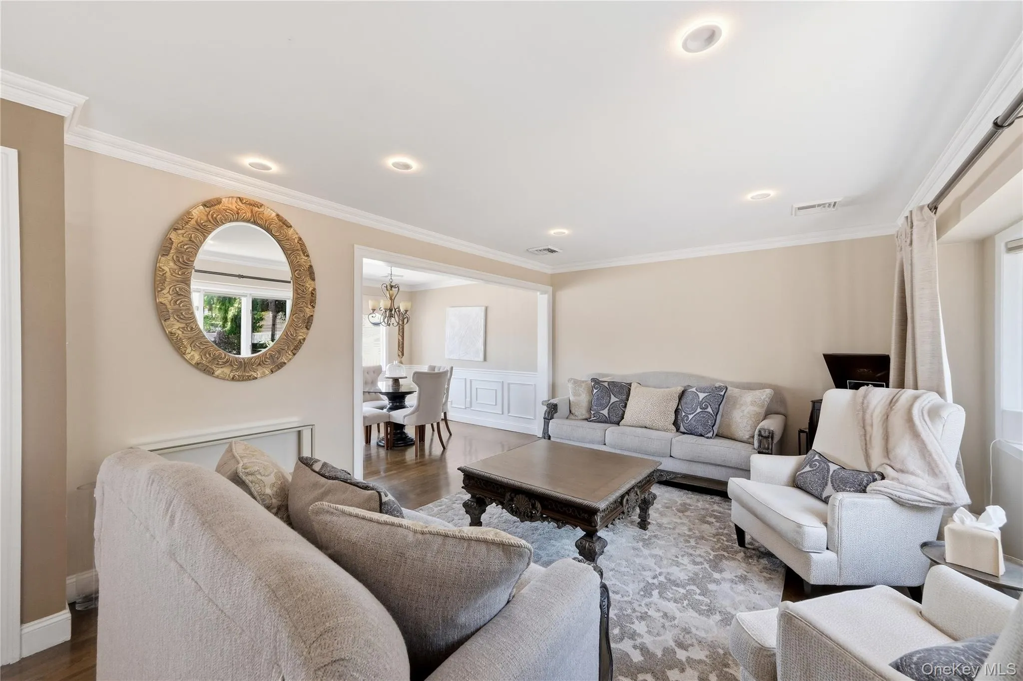 453 2nd Avenue, Oyster Bay, NY, 3 Bedrooms Bedrooms, 9 Rooms Rooms,2 BathroomsBathrooms,Residential,For Rent,2nd,0,1009951 453 2nd Avenue, Oyster Bay, NY, 3 Bedrooms Bedrooms, 9 Rooms Rooms,2 BathroomsBathrooms,Residential,For Rent,2nd,0,1009951