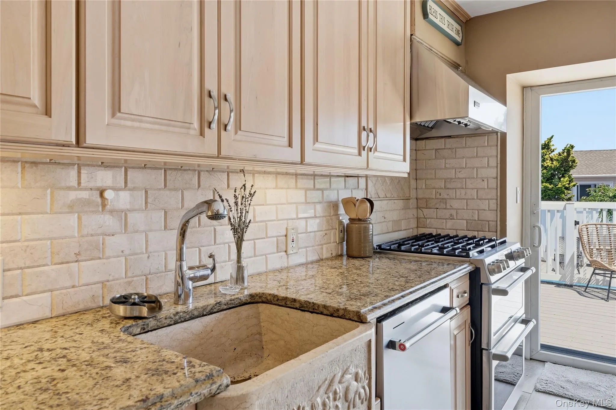 453 2nd Avenue, Oyster Bay, NY, 3 Bedrooms Bedrooms, 9 Rooms Rooms,2 BathroomsBathrooms,Residential,For Rent,2nd,0,1009951 453 2nd Avenue, Oyster Bay, NY, 3 Bedrooms Bedrooms, 9 Rooms Rooms,2 BathroomsBathrooms,Residential,For Rent,2nd,0,1009951