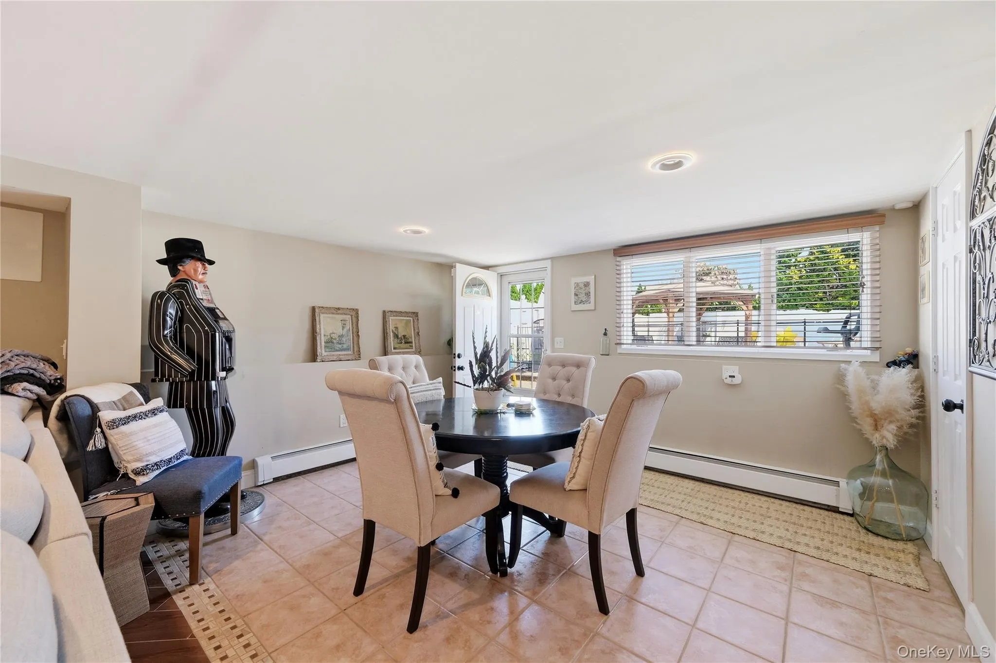 453 2nd Avenue, Oyster Bay, NY, 3 Bedrooms Bedrooms, 9 Rooms Rooms,2 BathroomsBathrooms,Residential,For Rent,2nd,0,1009951 453 2nd Avenue, Oyster Bay, NY, 3 Bedrooms Bedrooms, 9 Rooms Rooms,2 BathroomsBathrooms,Residential,For Rent,2nd,0,1009951