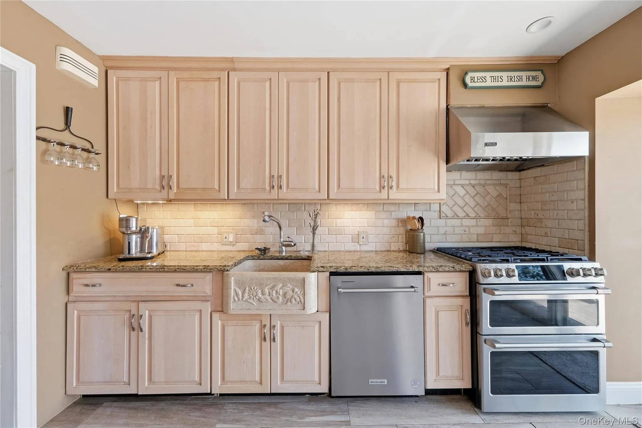 453 2nd Avenue, Oyster Bay, NY, 3 Bedrooms Bedrooms, 9 Rooms Rooms,2 BathroomsBathrooms,Residential,For Rent,2nd,0,1009951 453 2nd Avenue, Oyster Bay, NY, 3 Bedrooms Bedrooms, 9 Rooms Rooms,2 BathroomsBathrooms,Residential,For Rent,2nd,0,1009951