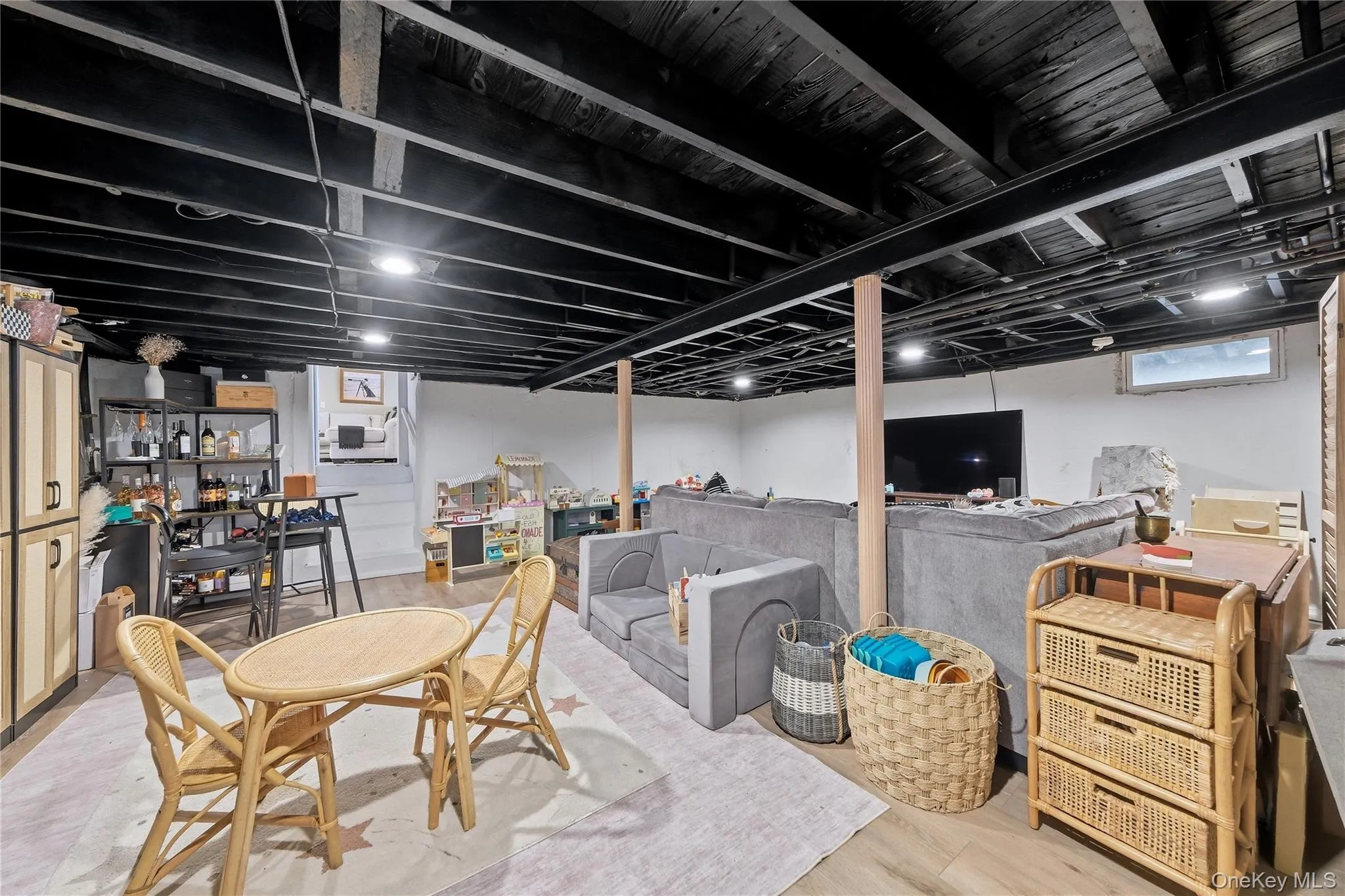 453 2nd Avenue, Oyster Bay, NY, 3 Bedrooms Bedrooms, 9 Rooms Rooms,2 BathroomsBathrooms,Residential,For Rent,2nd,0,1009951 453 2nd Avenue, Oyster Bay, NY, 3 Bedrooms Bedrooms, 9 Rooms Rooms,2 BathroomsBathrooms,Residential,For Rent,2nd,0,1009951