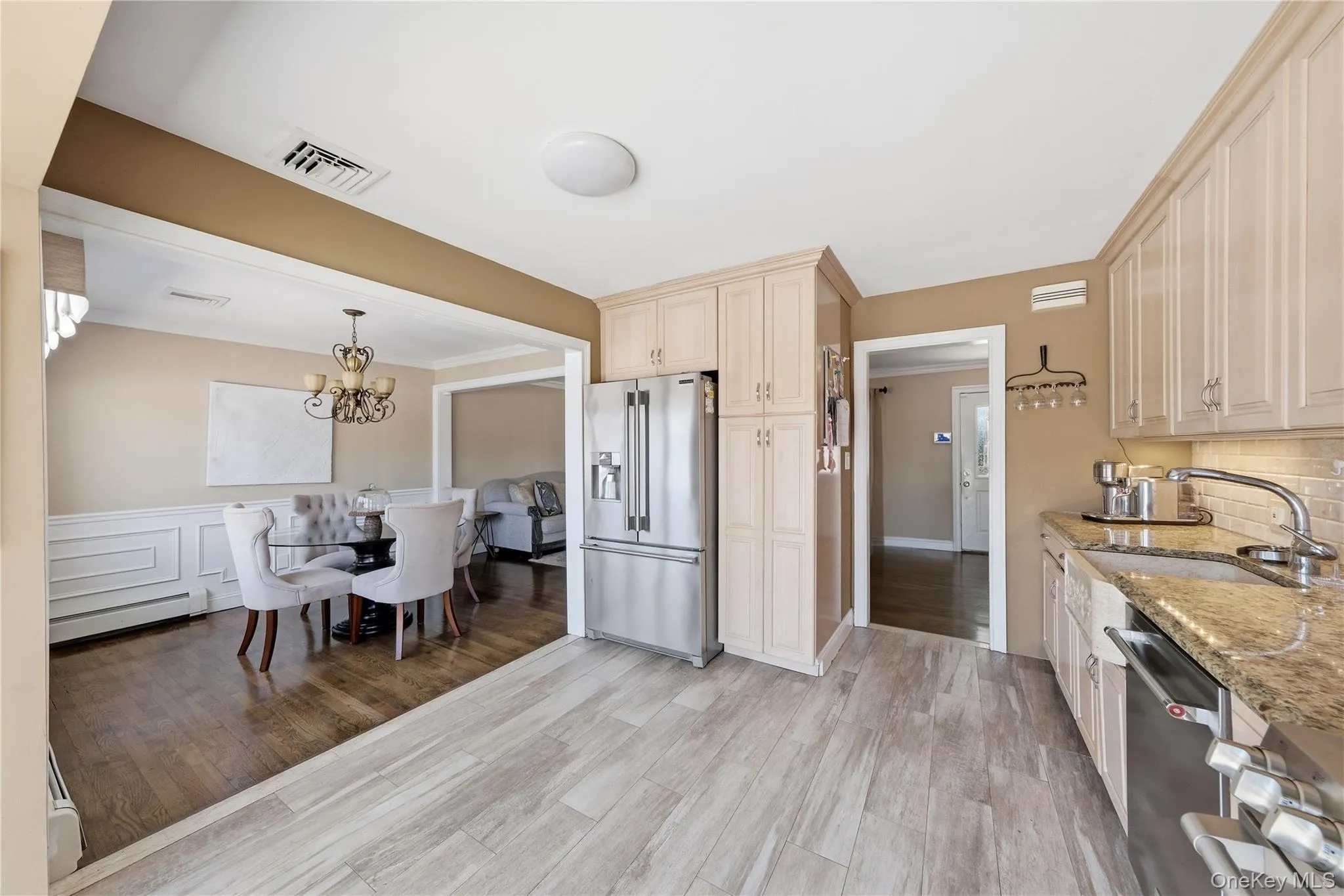 453 2nd Avenue, Oyster Bay, NY, 3 Bedrooms Bedrooms, 9 Rooms Rooms,2 BathroomsBathrooms,Residential,For Rent,2nd,0,1009951 453 2nd Avenue, Oyster Bay, NY, 3 Bedrooms Bedrooms, 9 Rooms Rooms,2 BathroomsBathrooms,Residential,For Rent,2nd,0,1009951