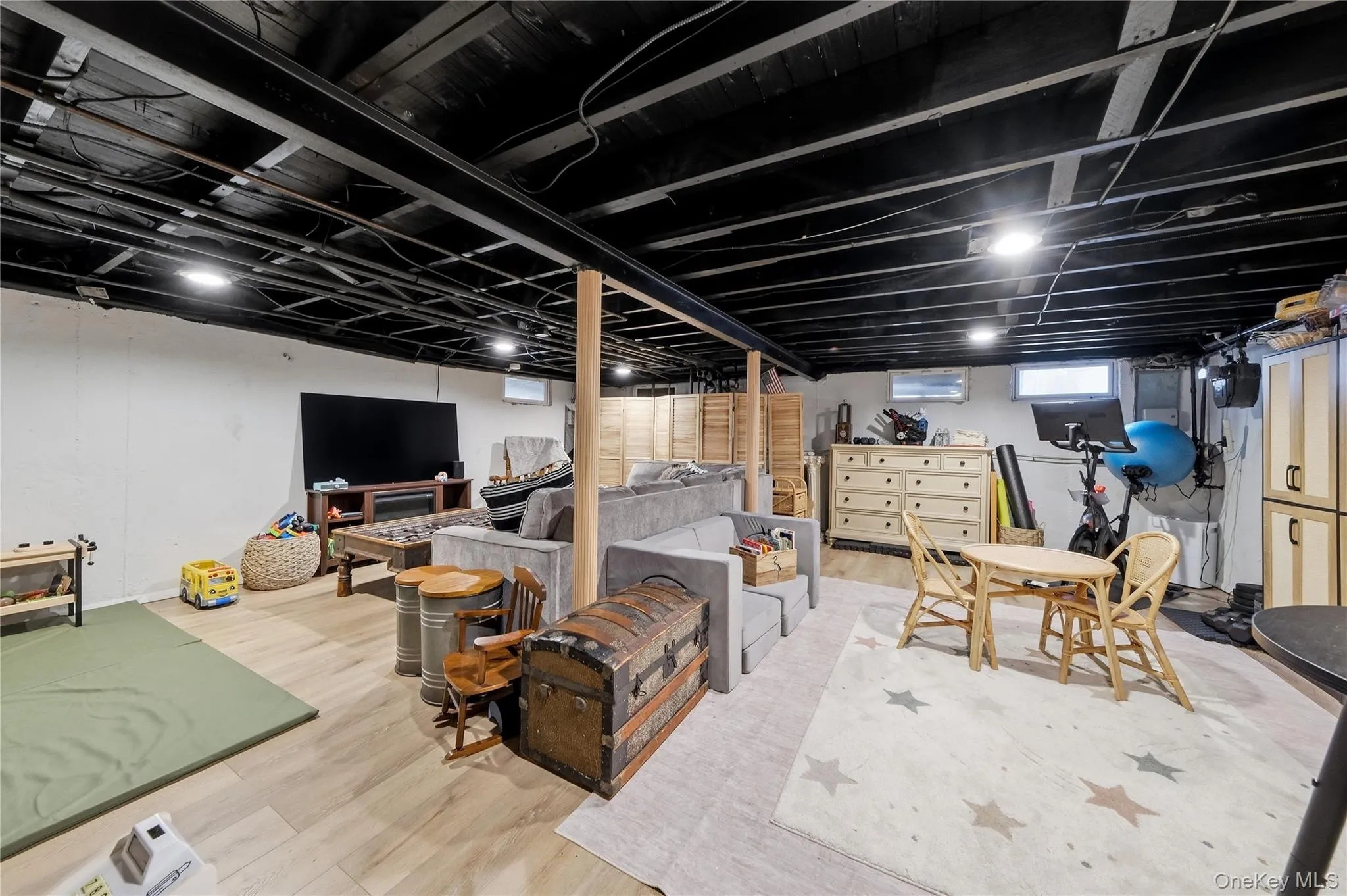 453 2nd Avenue, Oyster Bay, NY, 3 Bedrooms Bedrooms, 9 Rooms Rooms,2 BathroomsBathrooms,Residential,For Rent,2nd,0,1009951 453 2nd Avenue, Oyster Bay, NY, 3 Bedrooms Bedrooms, 9 Rooms Rooms,2 BathroomsBathrooms,Residential,For Rent,2nd,0,1009951