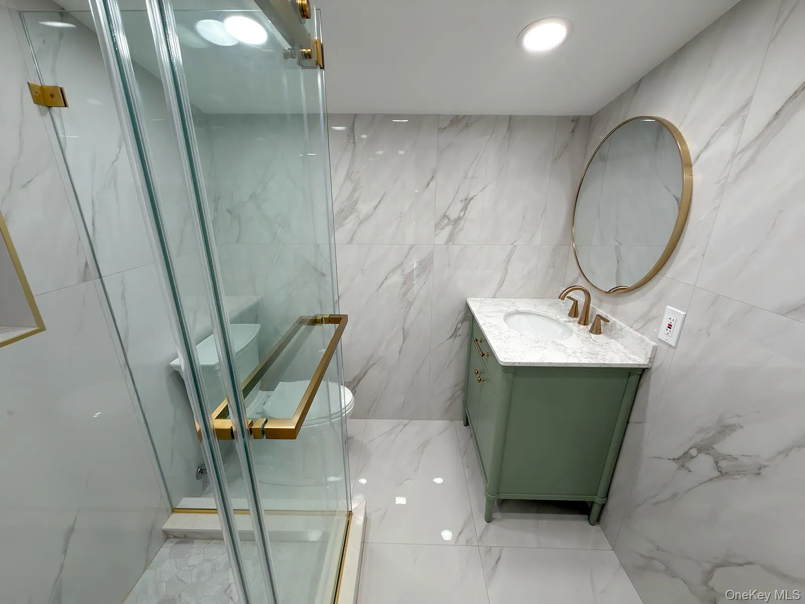 2nd floor full bath 2nd floor full bath