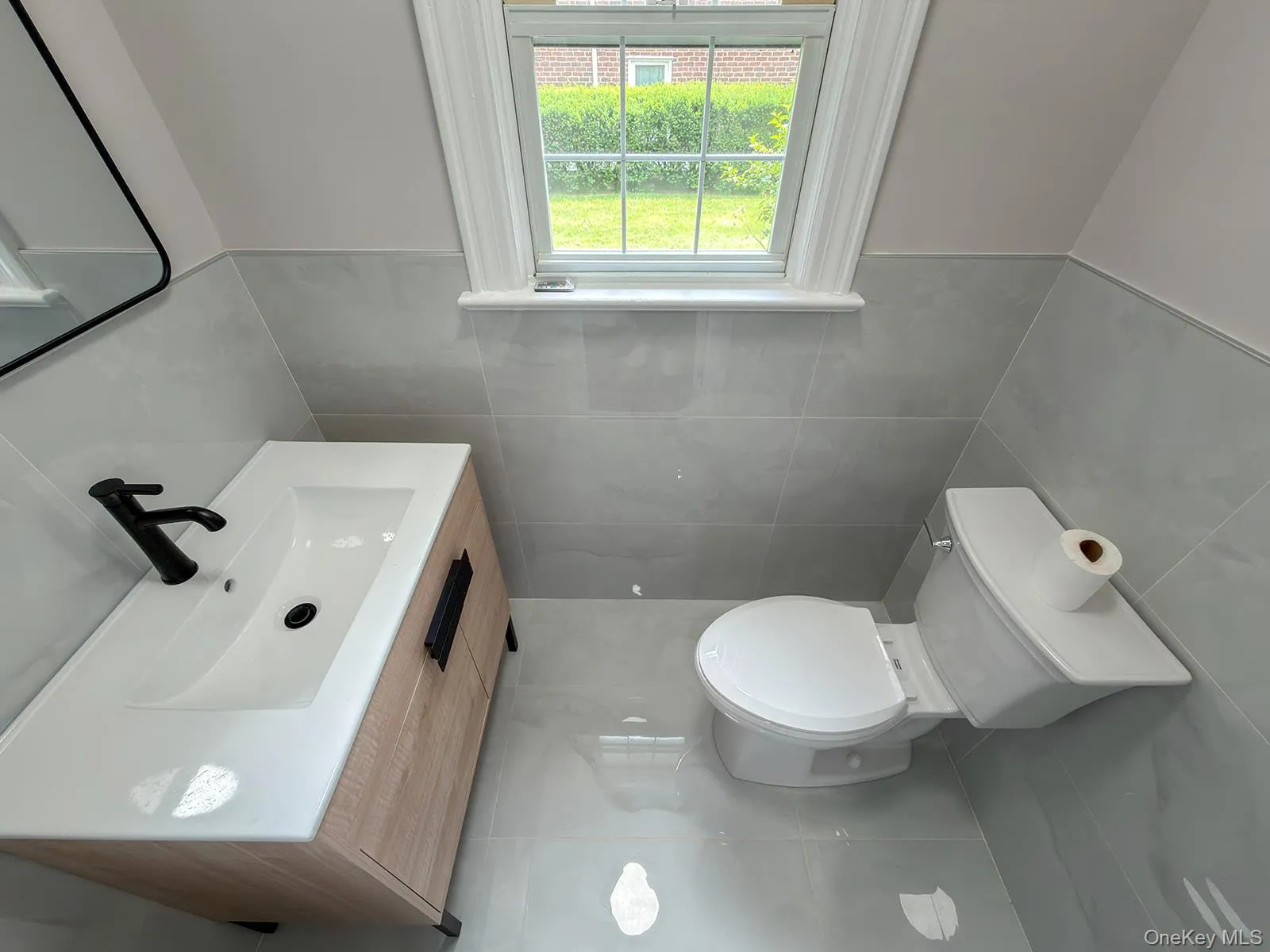 1st floor half bathroom 1st floor half bathroom