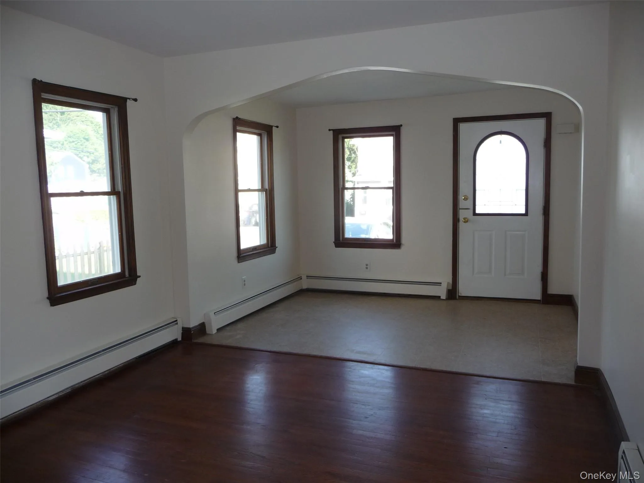 27 Oliver Avenue, Middletown, NY, 3 Bedrooms Bedrooms, 7 Rooms Rooms,1 BathroomBathrooms,Residential Lease,For Rent,Oliver,0,1009956 27 Oliver Avenue, Middletown, NY, 3 Bedrooms Bedrooms, 7 Rooms Rooms,1 BathroomBathrooms,Residential Lease,For Rent,Oliver,0,1009956