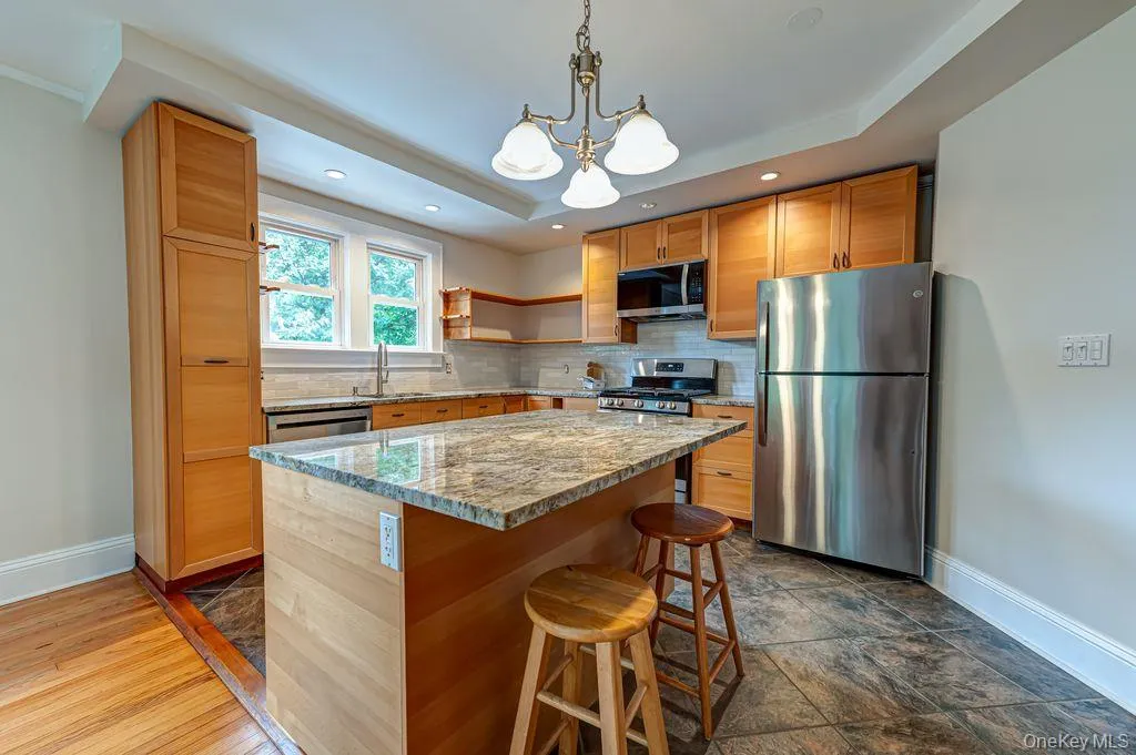 7 Aberdeen Drive, Huntington, NY, 2 Bedrooms Bedrooms, 6 Rooms Rooms,1 BathroomBathrooms,Residential Lease,For Rent,Aberdeen,0,1009961 7 Aberdeen Drive, Huntington, NY, 2 Bedrooms Bedrooms, 6 Rooms Rooms,1 BathroomBathrooms,Residential Lease,For Rent,Aberdeen,0,1009961