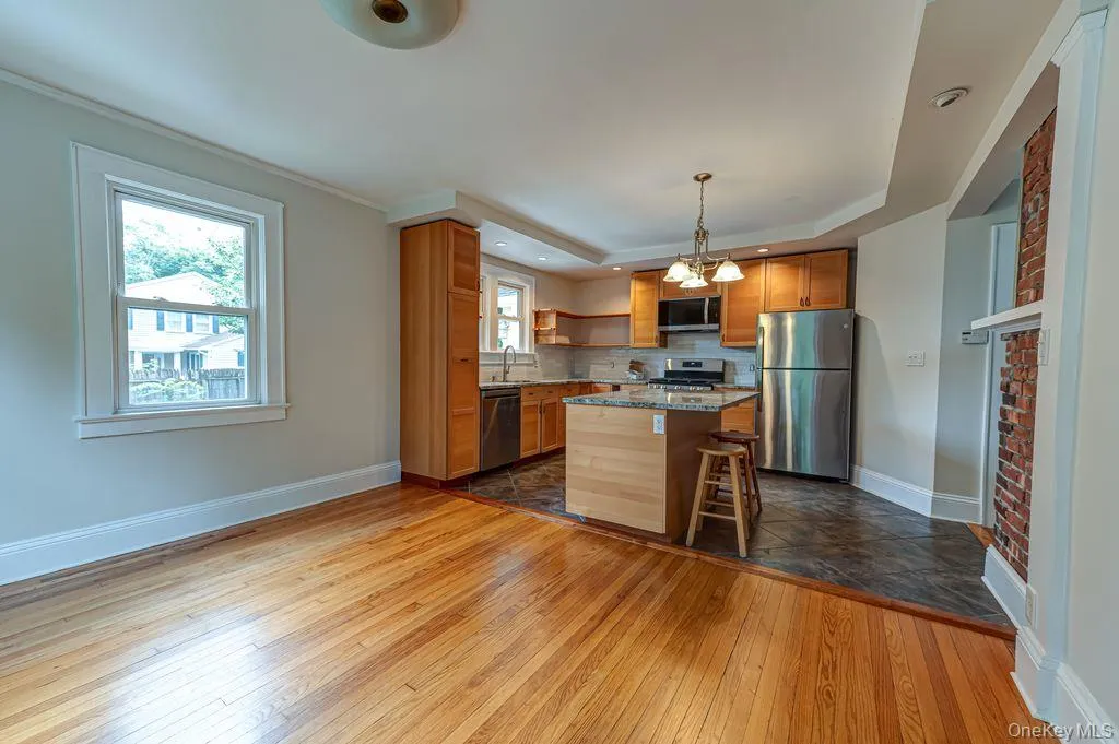7 Aberdeen Drive, Huntington, NY, 2 Bedrooms Bedrooms, 6 Rooms Rooms,1 BathroomBathrooms,Residential Lease,For Rent,Aberdeen,0,1009961 7 Aberdeen Drive, Huntington, NY, 2 Bedrooms Bedrooms, 6 Rooms Rooms,1 BathroomBathrooms,Residential Lease,For Rent,Aberdeen,0,1009961