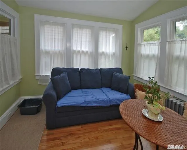 7 Aberdeen Drive, Huntington, NY, 2 Bedrooms Bedrooms, 6 Rooms Rooms,1 BathroomBathrooms,Residential Lease,For Rent,Aberdeen,0,1009961 7 Aberdeen Drive, Huntington, NY, 2 Bedrooms Bedrooms, 6 Rooms Rooms,1 BathroomBathrooms,Residential Lease,For Rent,Aberdeen,0,1009961