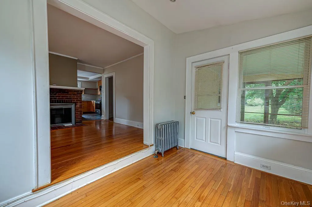 7 Aberdeen Drive, Huntington, NY, 2 Bedrooms Bedrooms, 6 Rooms Rooms,1 BathroomBathrooms,Residential Lease,For Rent,Aberdeen,0,1009961 7 Aberdeen Drive, Huntington, NY, 2 Bedrooms Bedrooms, 6 Rooms Rooms,1 BathroomBathrooms,Residential Lease,For Rent,Aberdeen,0,1009961