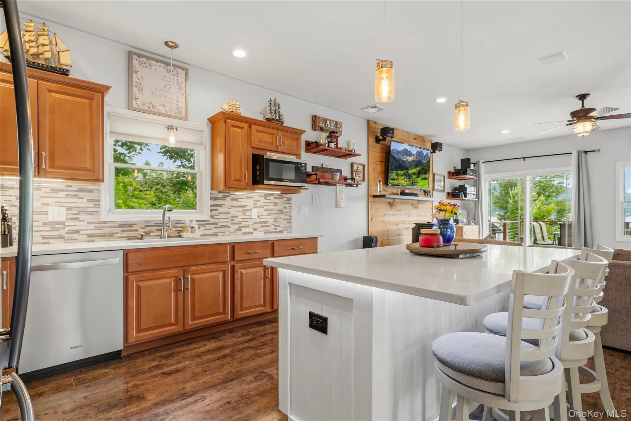 25 Cove Road, Warwick (town), NY, 3 Bedrooms Bedrooms, 12 Rooms Rooms,2 BathroomsBathrooms,Residential,For Rent,Cove,0,1009962 25 Cove Road, Warwick (town), NY, 3 Bedrooms Bedrooms, 12 Rooms Rooms,2 BathroomsBathrooms,Residential,For Rent,Cove,0,1009962