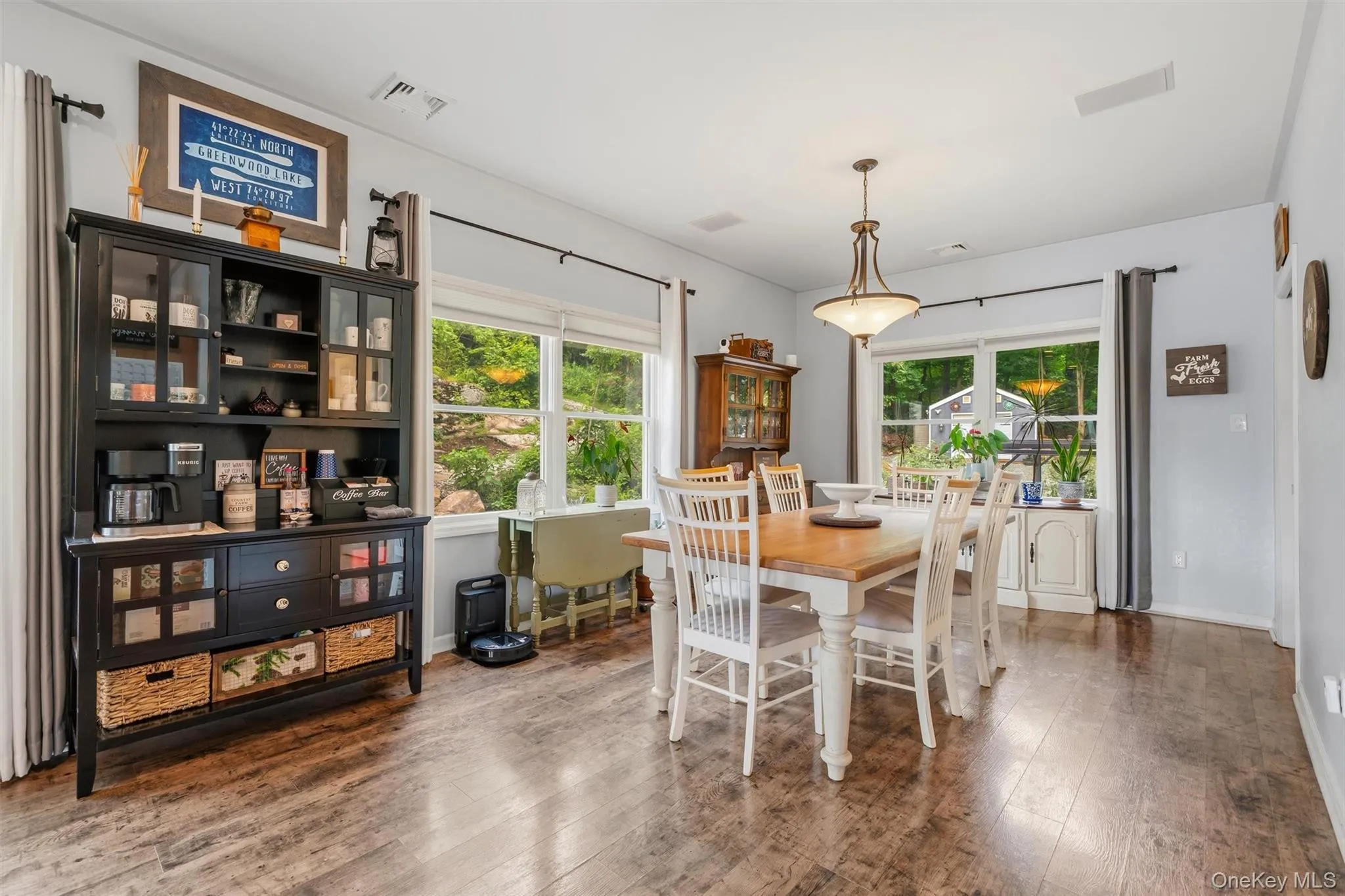 25 Cove Road, Warwick (town), NY, 3 Bedrooms Bedrooms, 12 Rooms Rooms,2 BathroomsBathrooms,Residential,For Rent,Cove,0,1009962 25 Cove Road, Warwick (town), NY, 3 Bedrooms Bedrooms, 12 Rooms Rooms,2 BathroomsBathrooms,Residential,For Rent,Cove,0,1009962