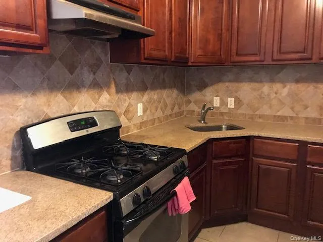 144-77 Barclay Avenue, New York, NY, 2 Bedrooms Bedrooms, 5 Rooms Rooms,2 BathroomsBathrooms,Residential,For Rent,Barclay,0,1009964 144-77 Barclay Avenue, New York, NY, 2 Bedrooms Bedrooms, 5 Rooms Rooms,2 BathroomsBathrooms,Residential,For Rent,Barclay,0,1009964