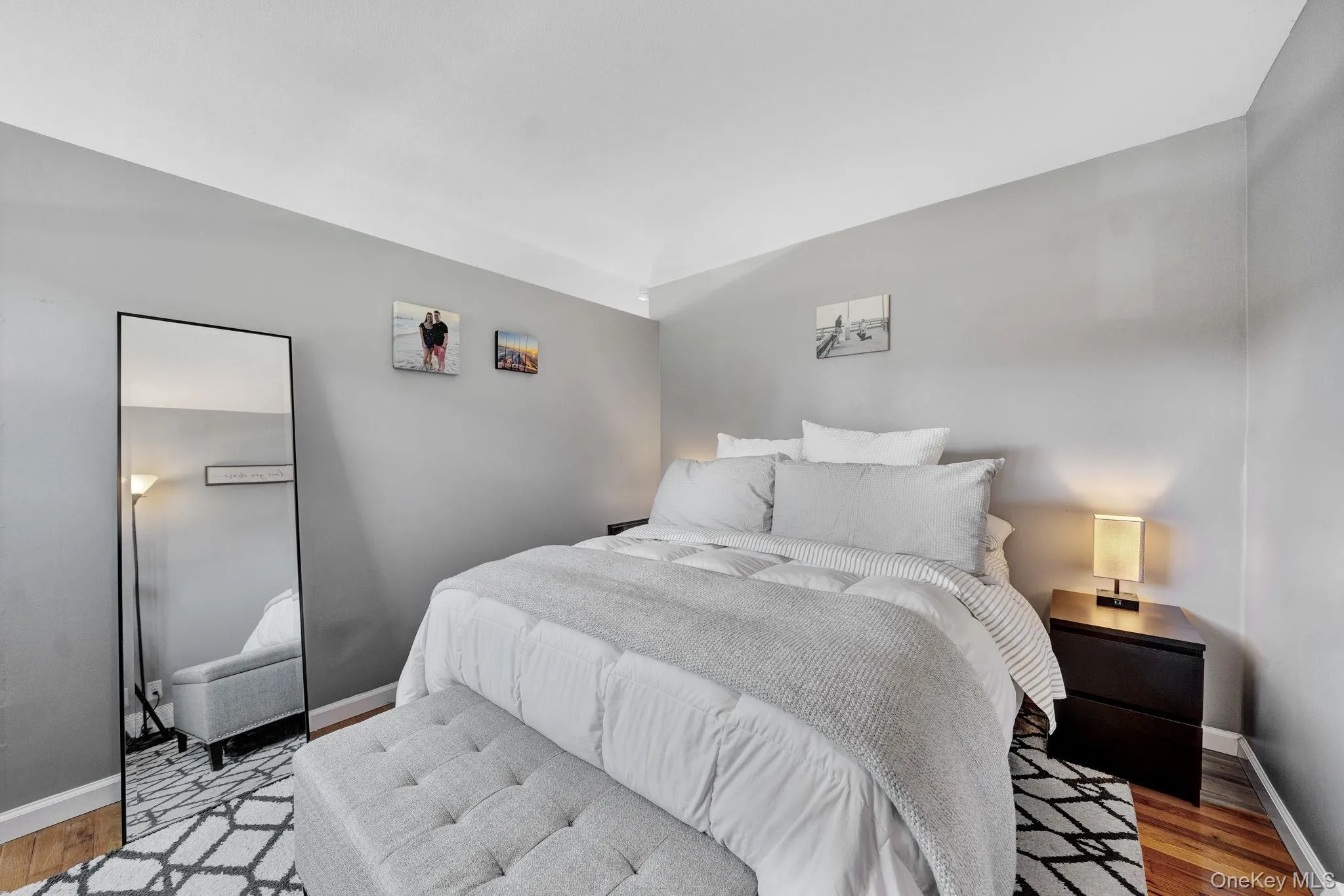 14 Ivy Street, Oyster Bay, NY, 1 Bedroom Bedrooms, 3 Rooms Rooms,1 BathroomBathrooms,Residential,For Rent,Ivy,0,1009975 14 Ivy Street, Oyster Bay, NY, 1 Bedroom Bedrooms, 3 Rooms Rooms,1 BathroomBathrooms,Residential,For Rent,Ivy,0,1009975