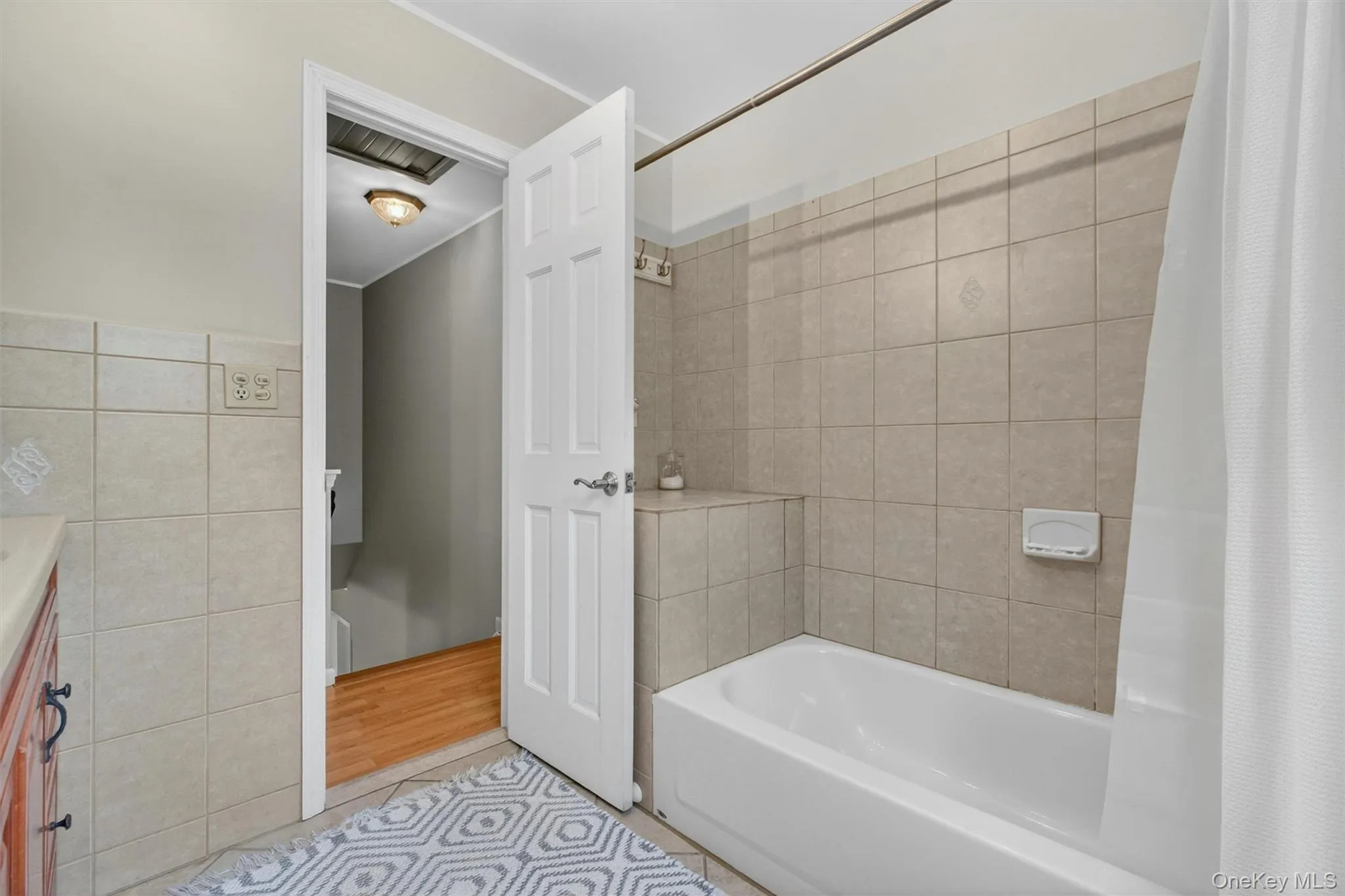 5 Gene Court, East Fishkill, NY, 4 Bedrooms Bedrooms, 8 Rooms Rooms,2 BathroomsBathrooms,Residential,For Rent,Gene,0,1009976 5 Gene Court, East Fishkill, NY, 4 Bedrooms Bedrooms, 8 Rooms Rooms,2 BathroomsBathrooms,Residential,For Rent,Gene,0,1009976