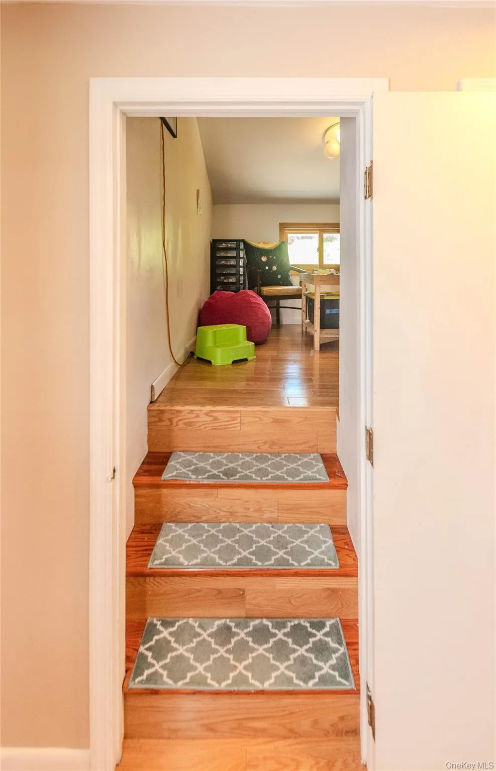 12 Ose Road, Lloyd, NY, 3 Bedrooms Bedrooms, 6 Rooms Rooms,2 BathroomsBathrooms,Residential,For Rent,Ose,0,1009977 12 Ose Road, Lloyd, NY, 3 Bedrooms Bedrooms, 6 Rooms Rooms,2 BathroomsBathrooms,Residential,For Rent,Ose,0,1009977