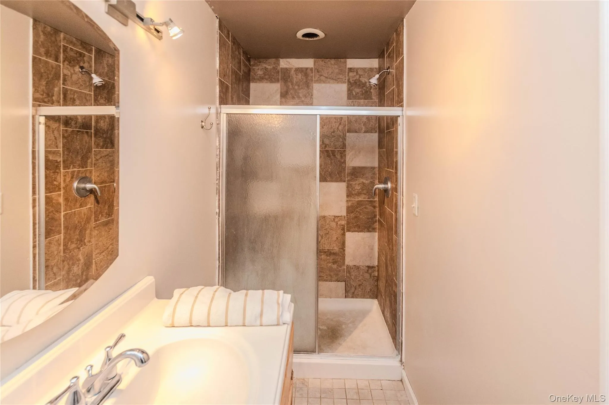12 Ose Road, Lloyd, NY, 3 Bedrooms Bedrooms, 6 Rooms Rooms,2 BathroomsBathrooms,Residential,For Rent,Ose,0,1009977 12 Ose Road, Lloyd, NY, 3 Bedrooms Bedrooms, 6 Rooms Rooms,2 BathroomsBathrooms,Residential,For Rent,Ose,0,1009977