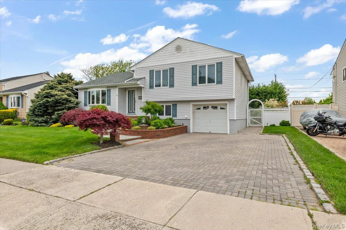 10 Peter Road, Oyster Bay, NY, 3 Bedrooms Bedrooms, 8 Rooms Rooms,2 BathroomsBathrooms,Residential,For Rent,Peter,0,1009978 10 Peter Road, Oyster Bay, NY, 3 Bedrooms Bedrooms, 8 Rooms Rooms,2 BathroomsBathrooms,Residential,For Rent,Peter,0,1009978