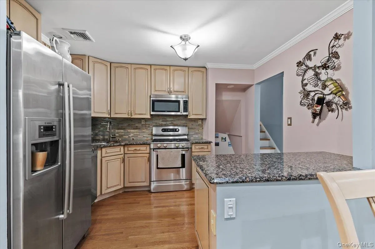 10 Peter Road, Oyster Bay, NY, 3 Bedrooms Bedrooms, 8 Rooms Rooms,2 BathroomsBathrooms,Residential,For Rent,Peter,0,1009978 10 Peter Road, Oyster Bay, NY, 3 Bedrooms Bedrooms, 8 Rooms Rooms,2 BathroomsBathrooms,Residential,For Rent,Peter,0,1009978