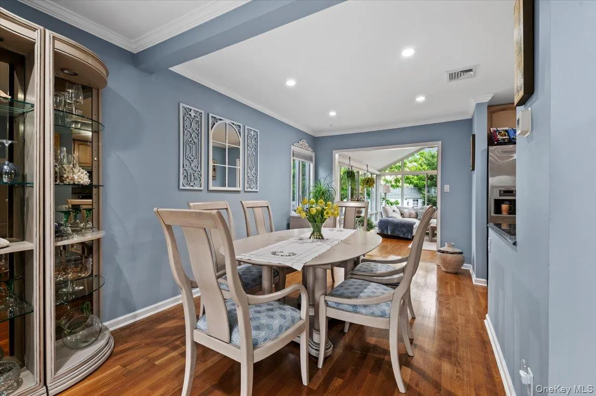 10 Peter Road, Oyster Bay, NY, 3 Bedrooms Bedrooms, 8 Rooms Rooms,2 BathroomsBathrooms,Residential,For Rent,Peter,0,1009978 10 Peter Road, Oyster Bay, NY, 3 Bedrooms Bedrooms, 8 Rooms Rooms,2 BathroomsBathrooms,Residential,For Rent,Peter,0,1009978