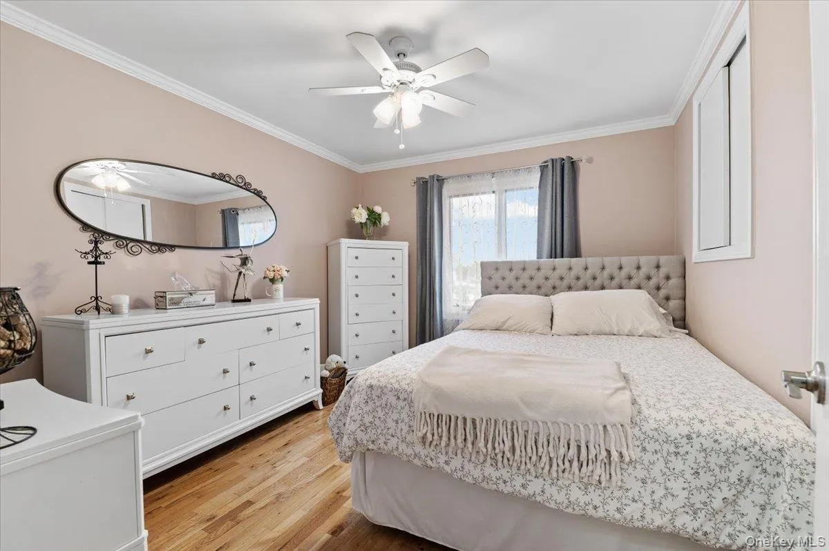 10 Peter Road, Oyster Bay, NY, 3 Bedrooms Bedrooms, 8 Rooms Rooms,2 BathroomsBathrooms,Residential,For Rent,Peter,0,1009978 10 Peter Road, Oyster Bay, NY, 3 Bedrooms Bedrooms, 8 Rooms Rooms,2 BathroomsBathrooms,Residential,For Rent,Peter,0,1009978