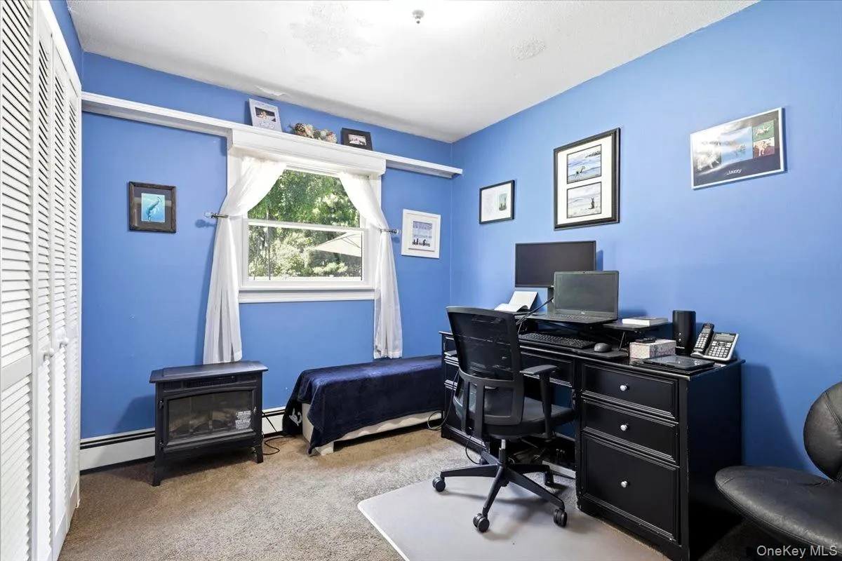 32 Henearly Drive, Brookhaven, NY, 3 Bedrooms Bedrooms, 5 Rooms Rooms,1 BathroomBathrooms,Residential,For Rent,Henearly,0,1009982 32 Henearly Drive, Brookhaven, NY, 3 Bedrooms Bedrooms, 5 Rooms Rooms,1 BathroomBathrooms,Residential,For Rent,Henearly,0,1009982