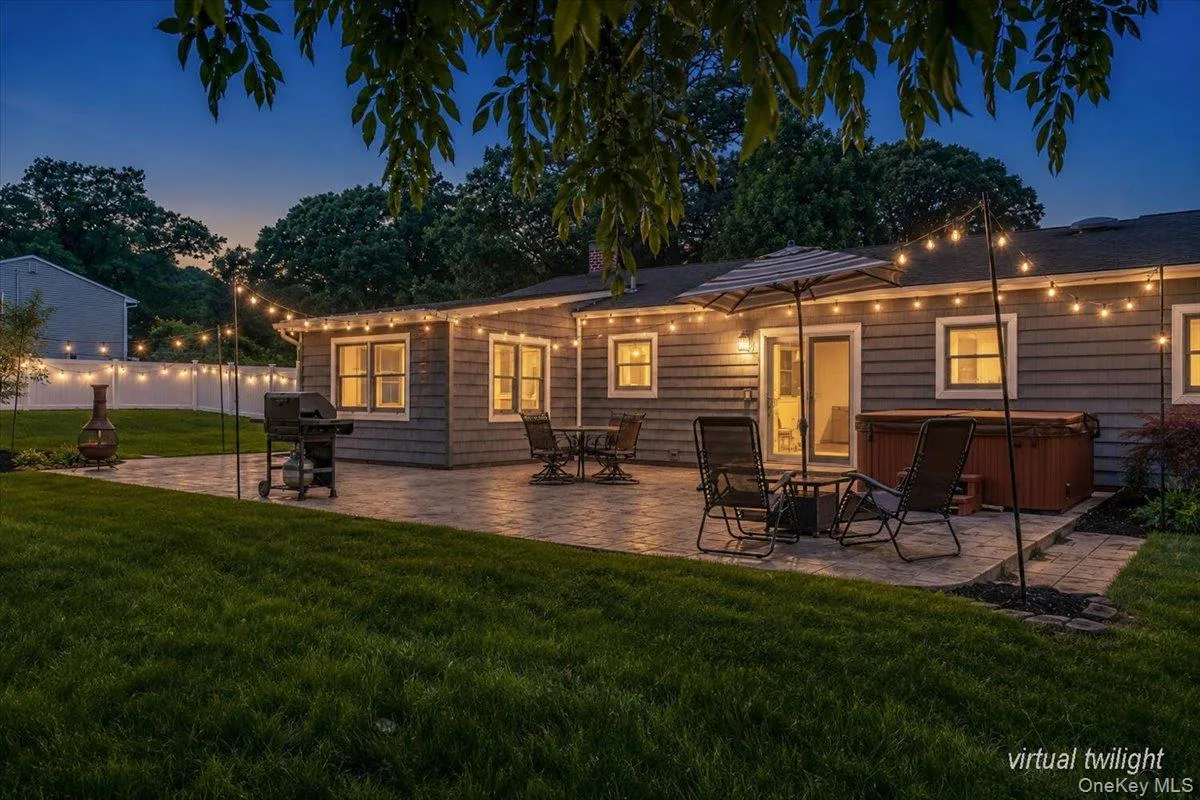 32 Henearly Drive, Brookhaven, NY, 3 Bedrooms Bedrooms, 5 Rooms Rooms,1 BathroomBathrooms,Residential,For Rent,Henearly,0,1009982 32 Henearly Drive, Brookhaven, NY, 3 Bedrooms Bedrooms, 5 Rooms Rooms,1 BathroomBathrooms,Residential,For Rent,Henearly,0,1009982