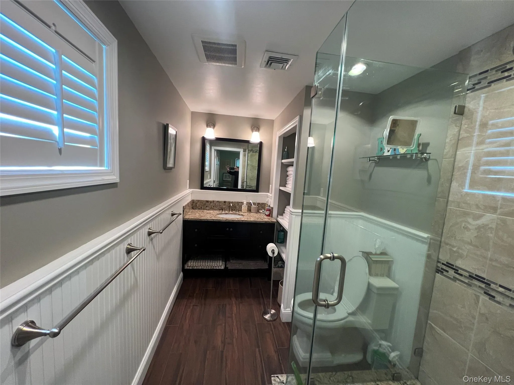 71 Garden City Avenue, Hempstead, NY, 4 Bedrooms Bedrooms, 9 Rooms Rooms,2 BathroomsBathrooms,Residential Lease,For Rent,Garden City,0,1009983 71 Garden City Avenue, Hempstead, NY, 4 Bedrooms Bedrooms, 9 Rooms Rooms,2 BathroomsBathrooms,Residential Lease,For Rent,Garden City,0,1009983