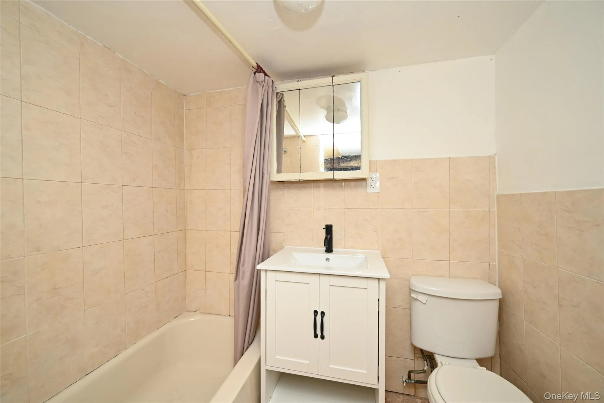 18806 Mangin Avenue, New York, NY, 3 Bedrooms Bedrooms, 6 Rooms Rooms,2 BathroomsBathrooms,Residential,For Rent,Mangin,0,1009989 18806 Mangin Avenue, New York, NY, 3 Bedrooms Bedrooms, 6 Rooms Rooms,2 BathroomsBathrooms,Residential,For Rent,Mangin,0,1009989