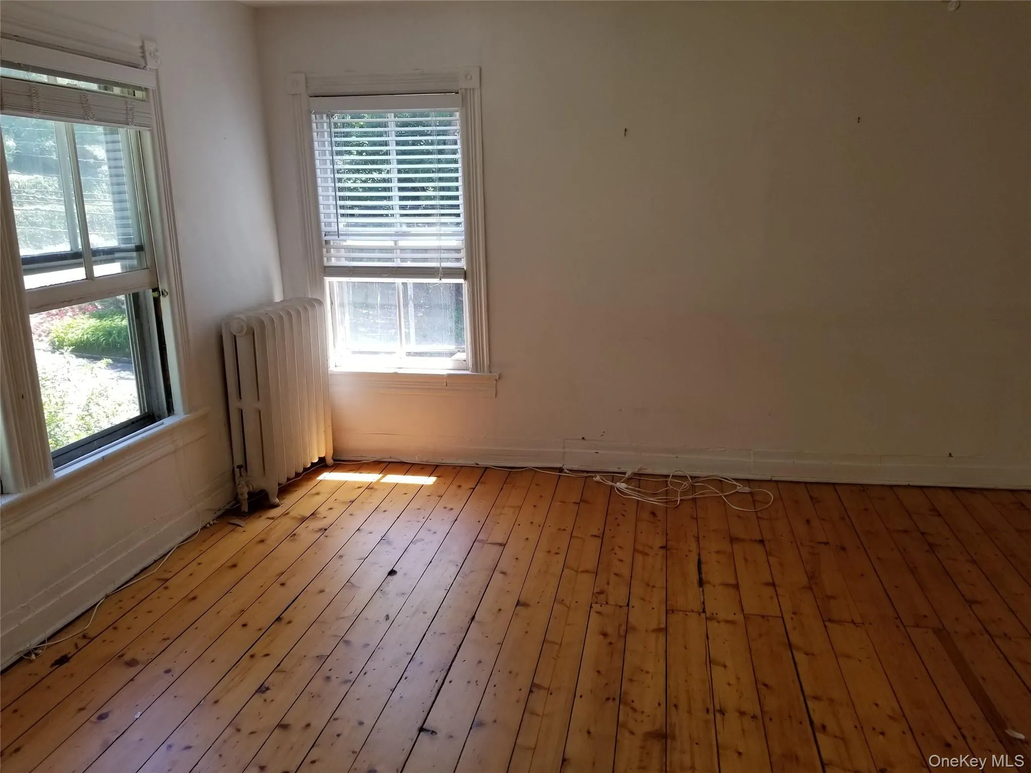 415 Myrtle Avenue, Brookhaven, NY, 2 Bedrooms Bedrooms, 5 Rooms Rooms,1 BathroomBathrooms,Residential Lease,For Rent,Myrtle,0,1009990 415 Myrtle Avenue, Brookhaven, NY, 2 Bedrooms Bedrooms, 5 Rooms Rooms,1 BathroomBathrooms,Residential Lease,For Rent,Myrtle,0,1009990