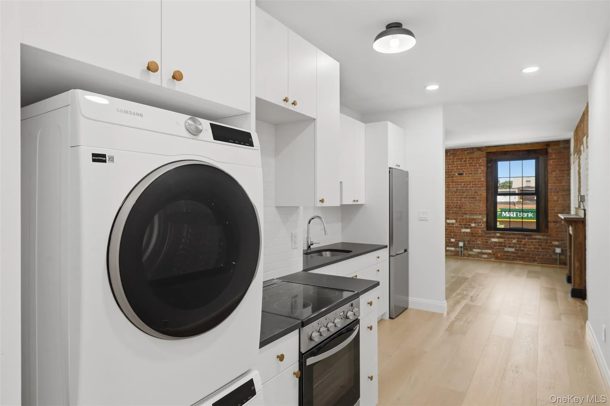 Private, Brand New Laundry in Kitchen Private, Brand New Laundry in Kitchen