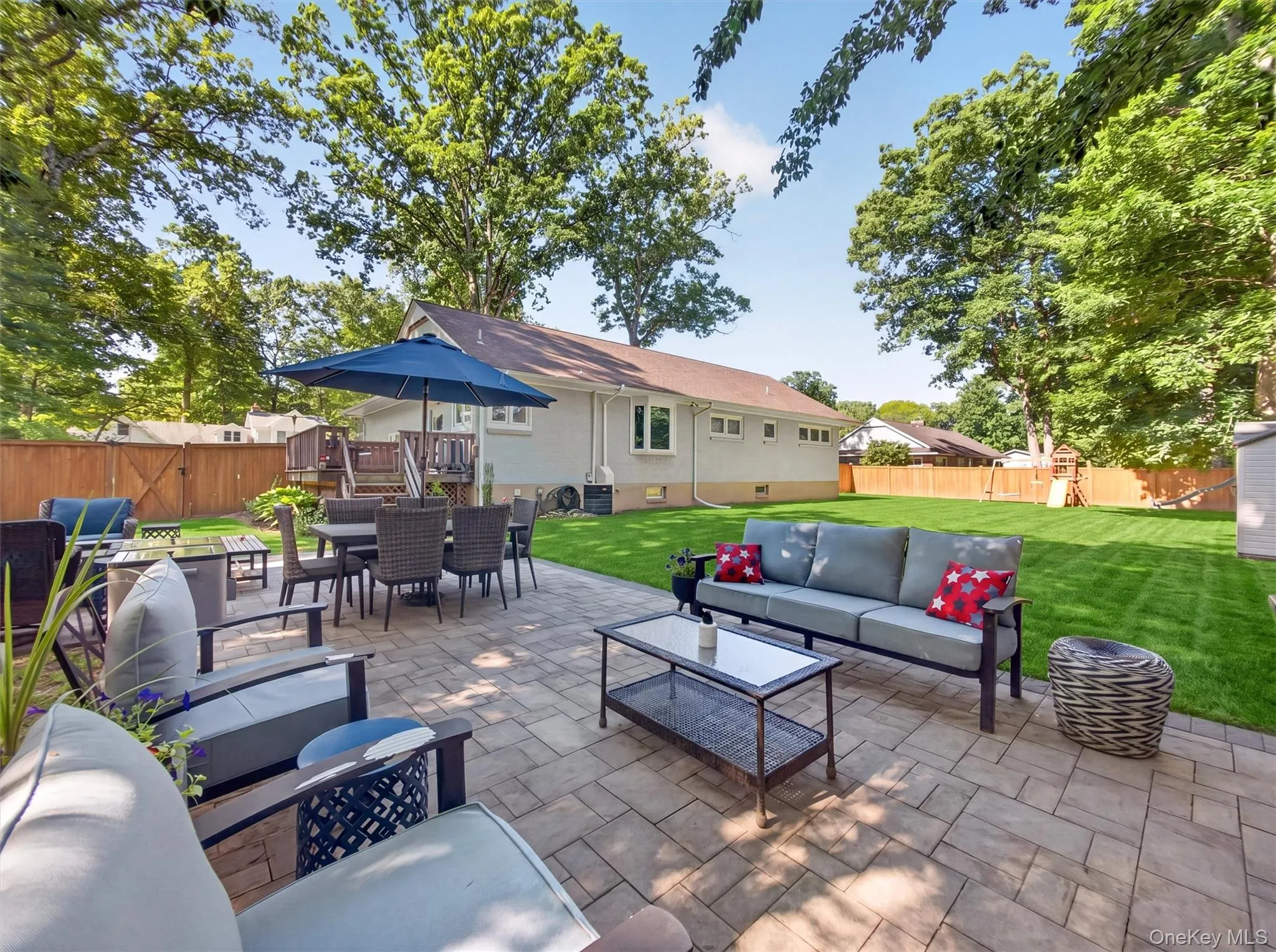 22 Gail Drive, Clarkstown, NY, 3 Bedrooms Bedrooms, 13 Rooms Rooms,2 BathroomsBathrooms,Residential,For Rent,Gail,0,1009995 22 Gail Drive, Clarkstown, NY, 3 Bedrooms Bedrooms, 13 Rooms Rooms,2 BathroomsBathrooms,Residential,For Rent,Gail,0,1009995