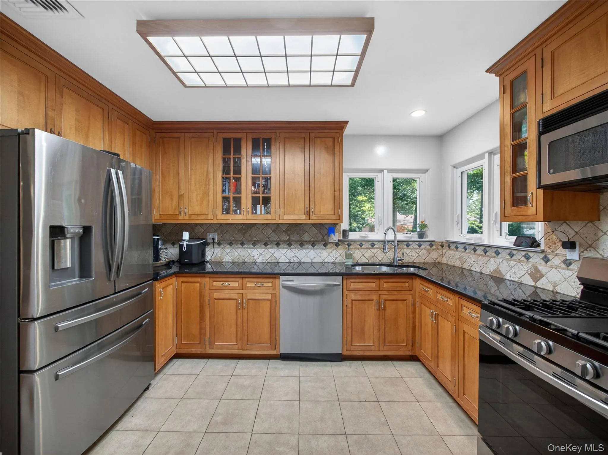 22 Gail Drive, Clarkstown, NY, 3 Bedrooms Bedrooms, 13 Rooms Rooms,2 BathroomsBathrooms,Residential,For Rent,Gail,0,1009995 22 Gail Drive, Clarkstown, NY, 3 Bedrooms Bedrooms, 13 Rooms Rooms,2 BathroomsBathrooms,Residential,For Rent,Gail,0,1009995